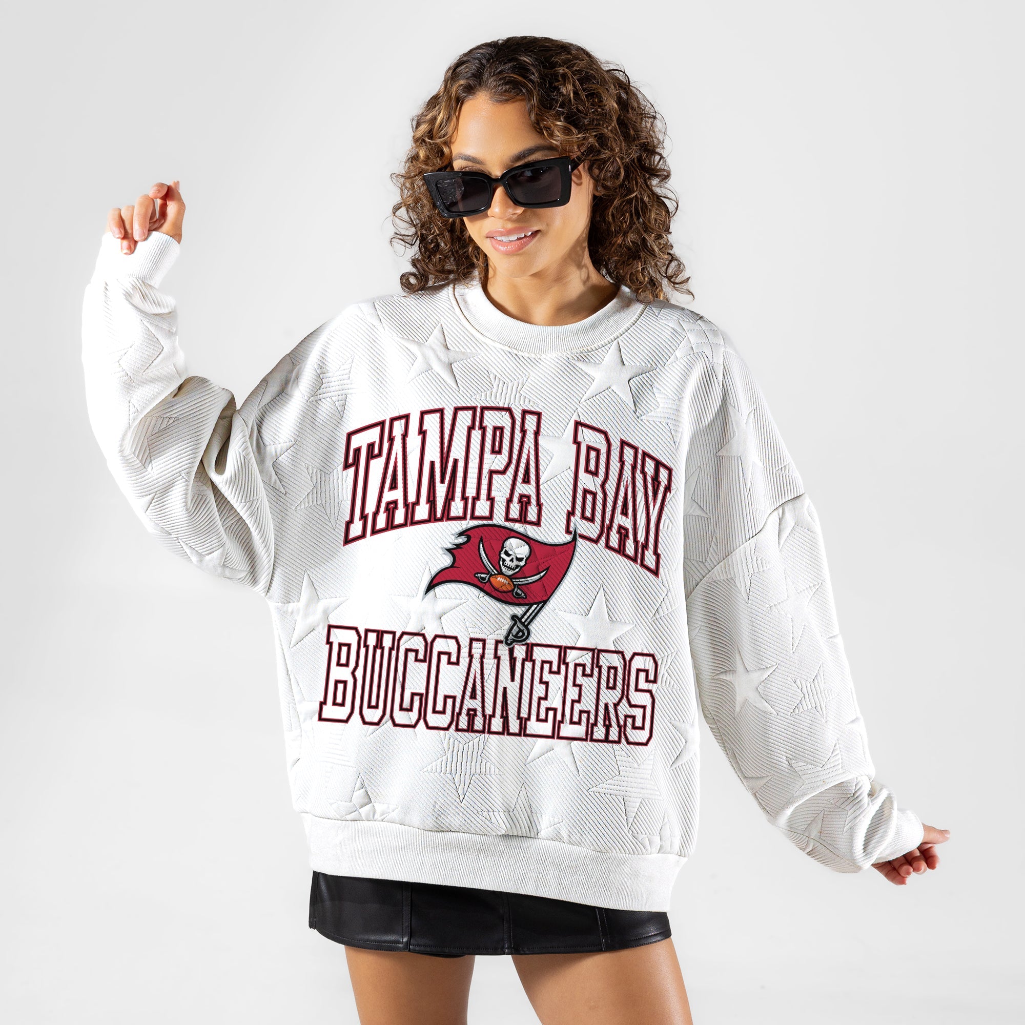 TAMPA BAY BUCCANEERS BIG PLAY ENERGY EMBOSSED STAR CREWNECK