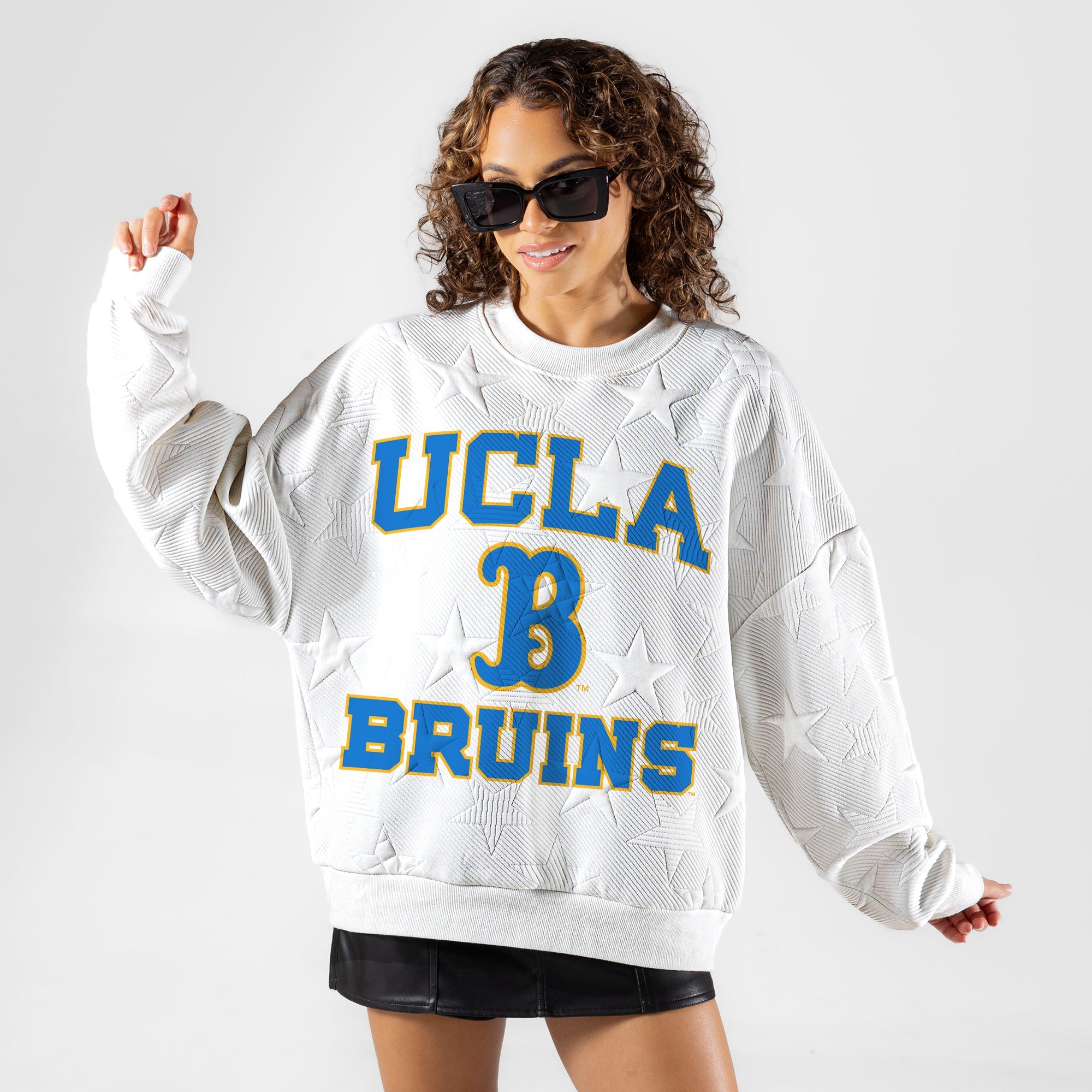 UCLA BRUINS BIG PLAY ENERGY EMBOSSED STAR CREWNECK