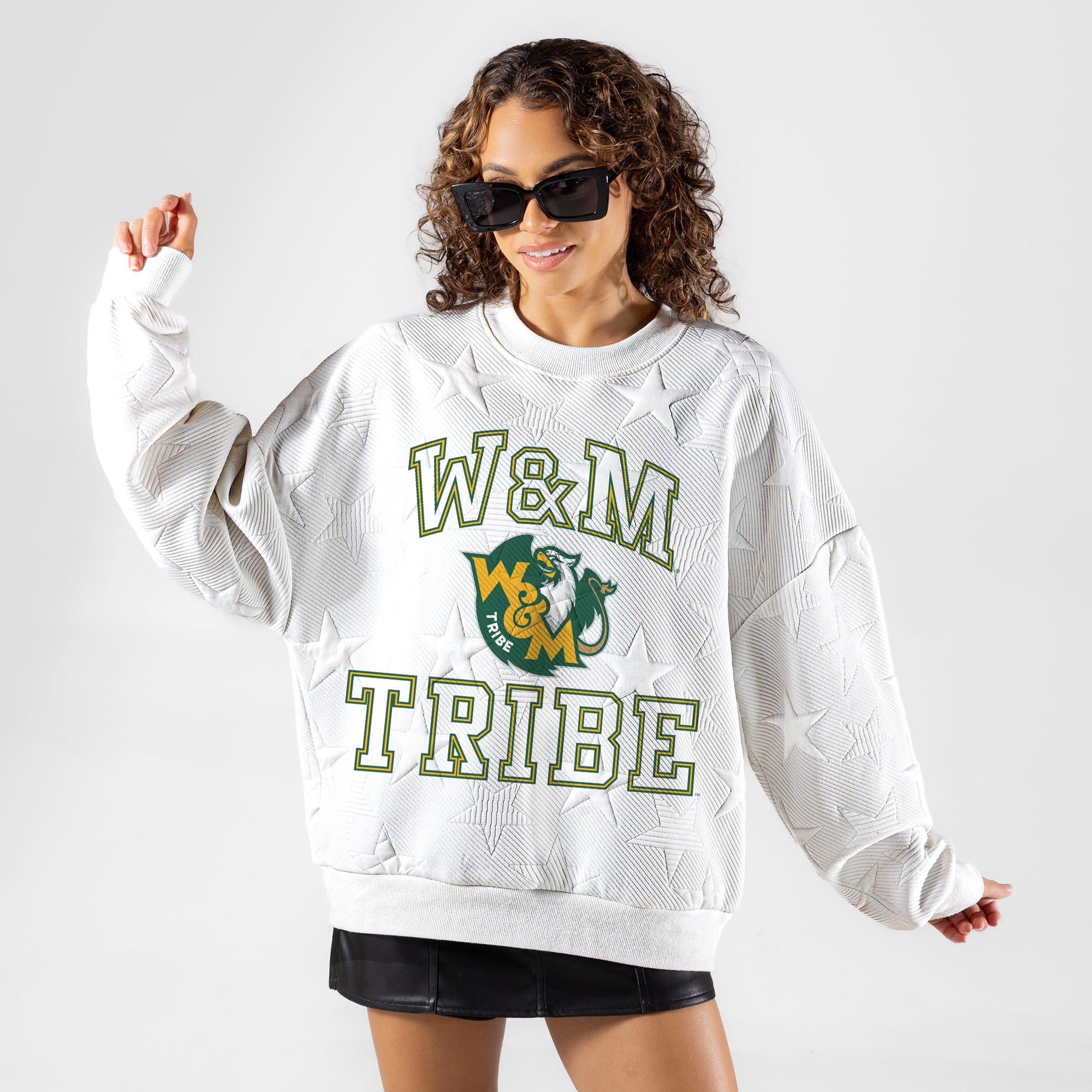 WILLIAM & MARY TRIBE BIG PLAY ENERGY EMBOSSED STAR CREWNECK