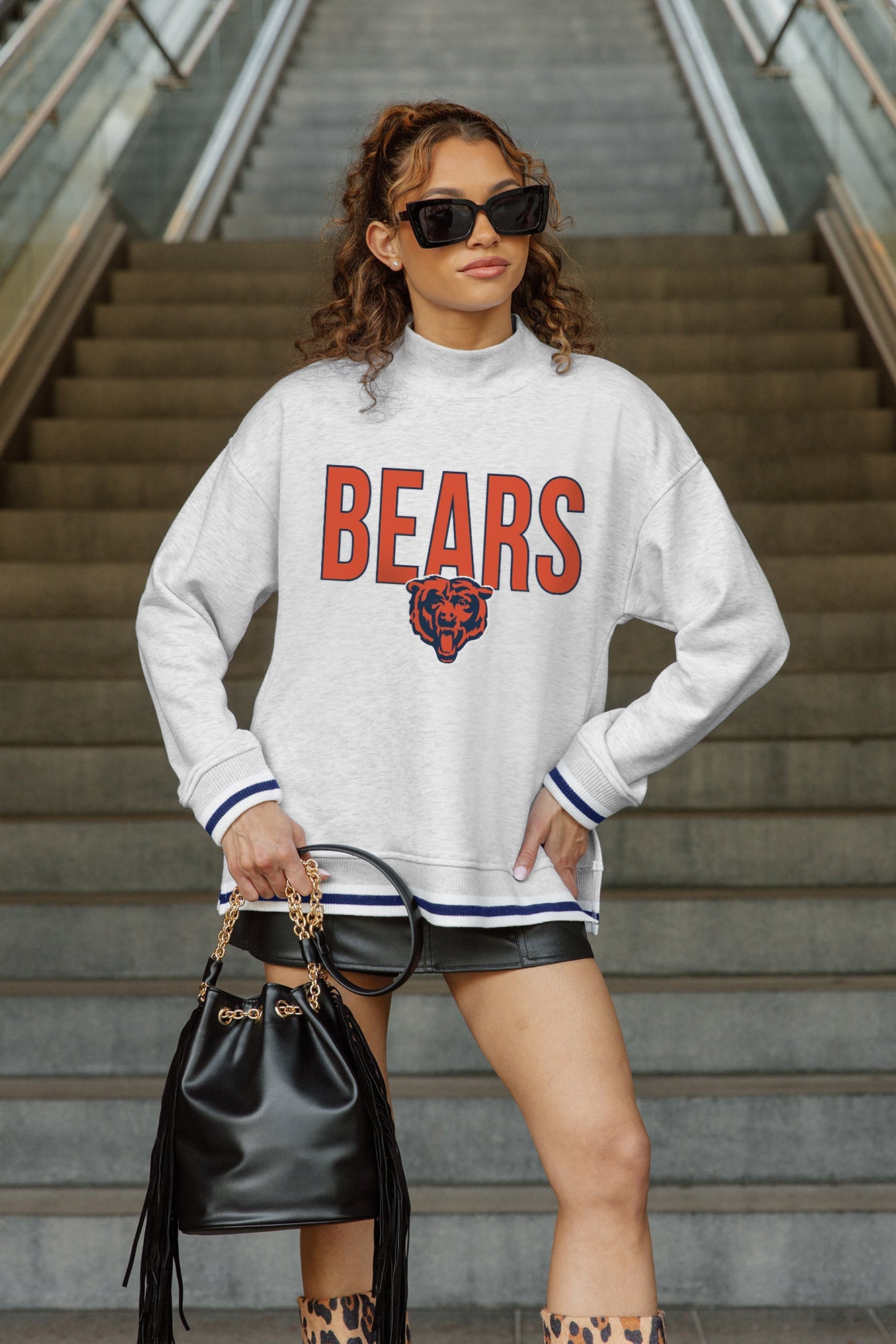 CHICAGO BEARS RALLY POINT CONTRAST MOCKNECK PULLOVER