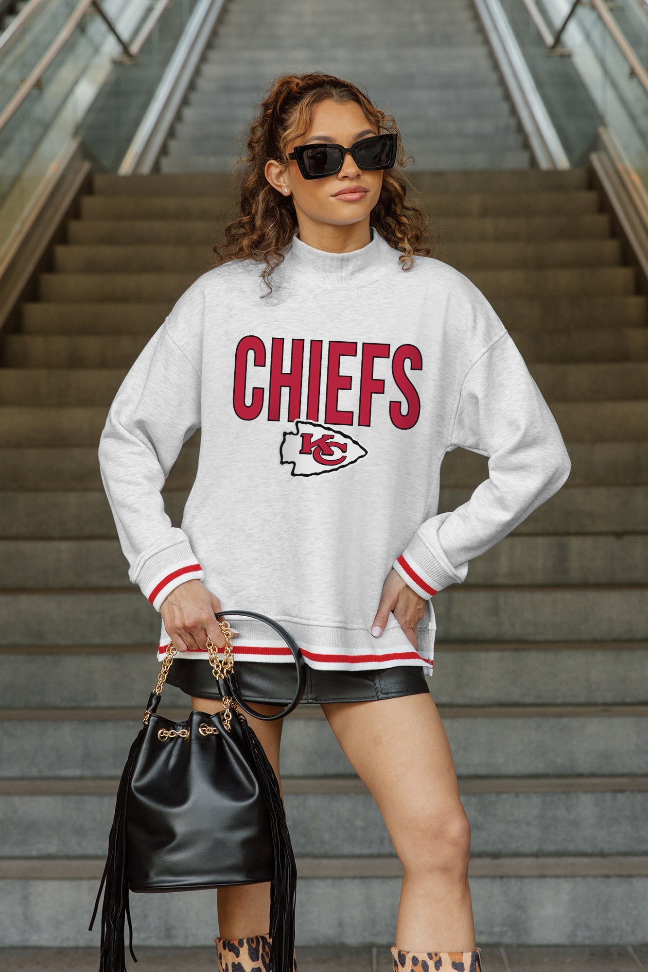 KANSAS CITY CHIEFS RALLY POINT CONTRAST MOCKNECK PULLOVER