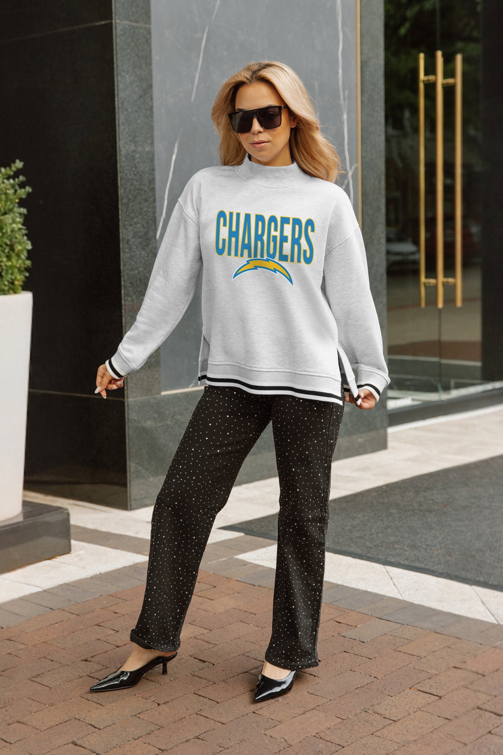 LOS ANGELES CHARGERS RALLY POINT CONTRAST MOCKNECK PULLOVER