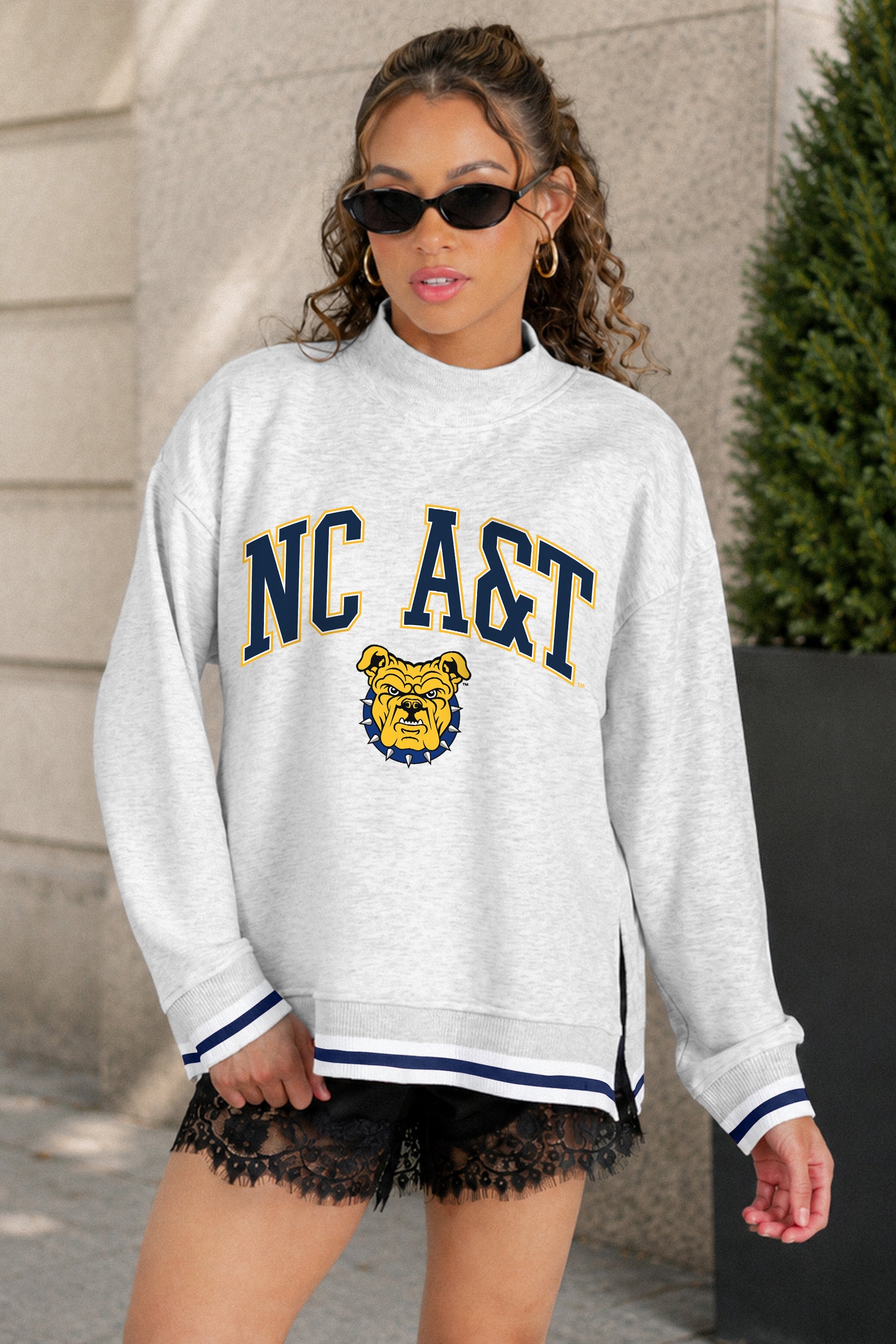 NORTH CAROLINA A&T STATE AGGIES RALLY POINT CONTRAST MOCKNECK PULLOVER