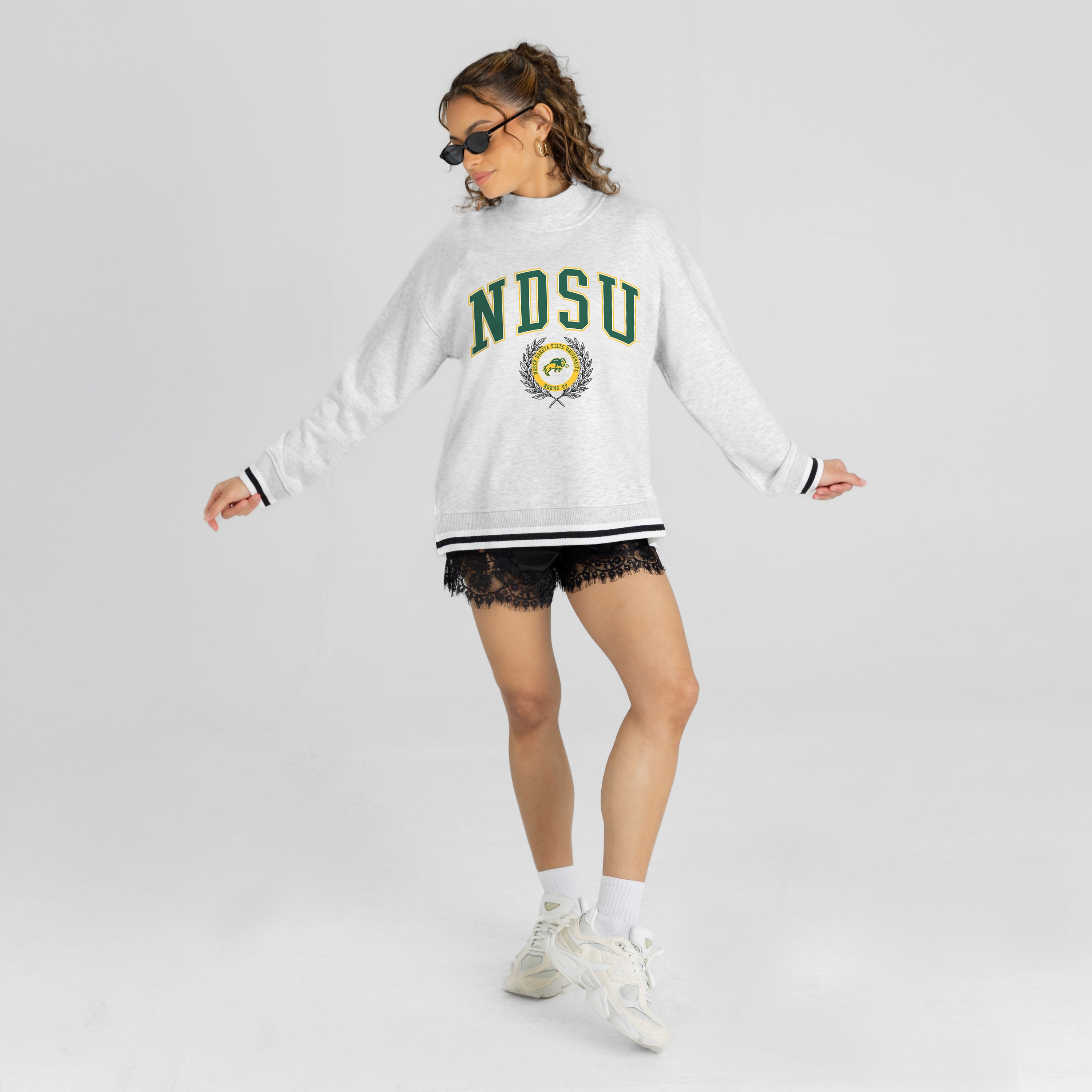 NORTH DAKOTA STATE BISON RALLY POINT CONTRAST MOCKNECK PULLOVER
