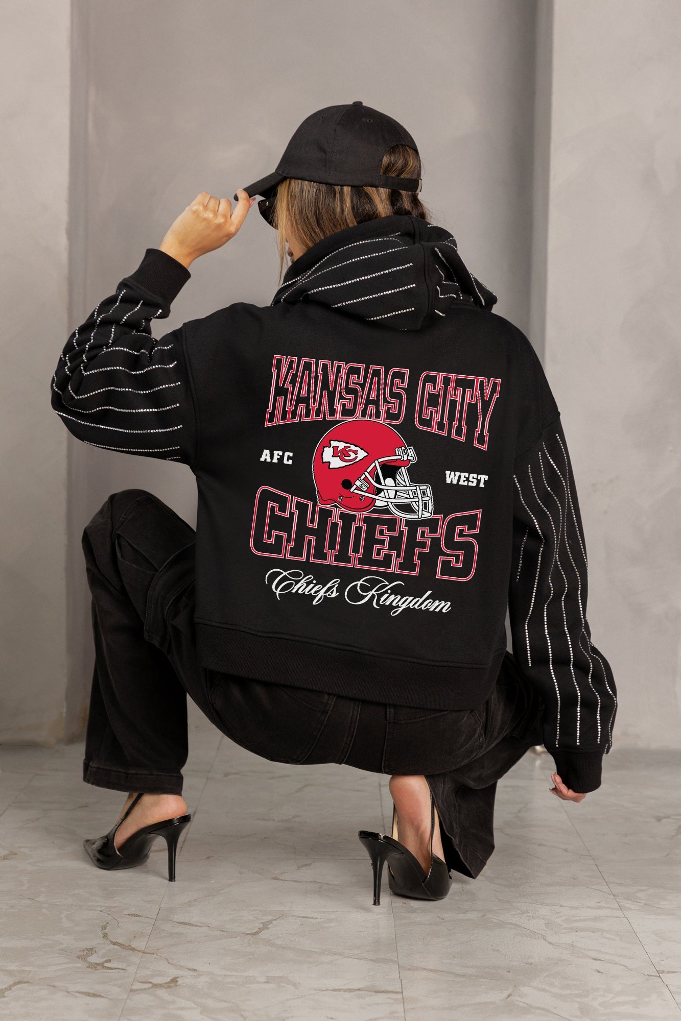 KANSAS CITY CHIEFS EYES ON THE PRIZE RHINESTUD STRIPE ZIP HOODIE