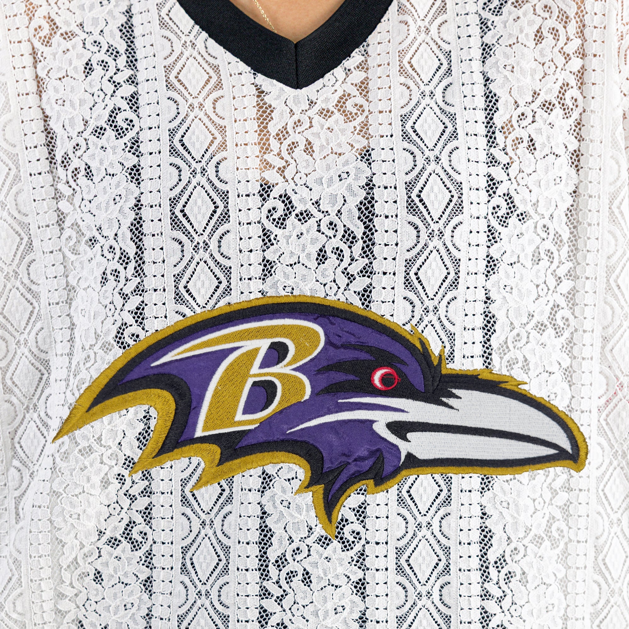 BALTIMORE RAVENS HIGH NOTE LACE FASHION TOP