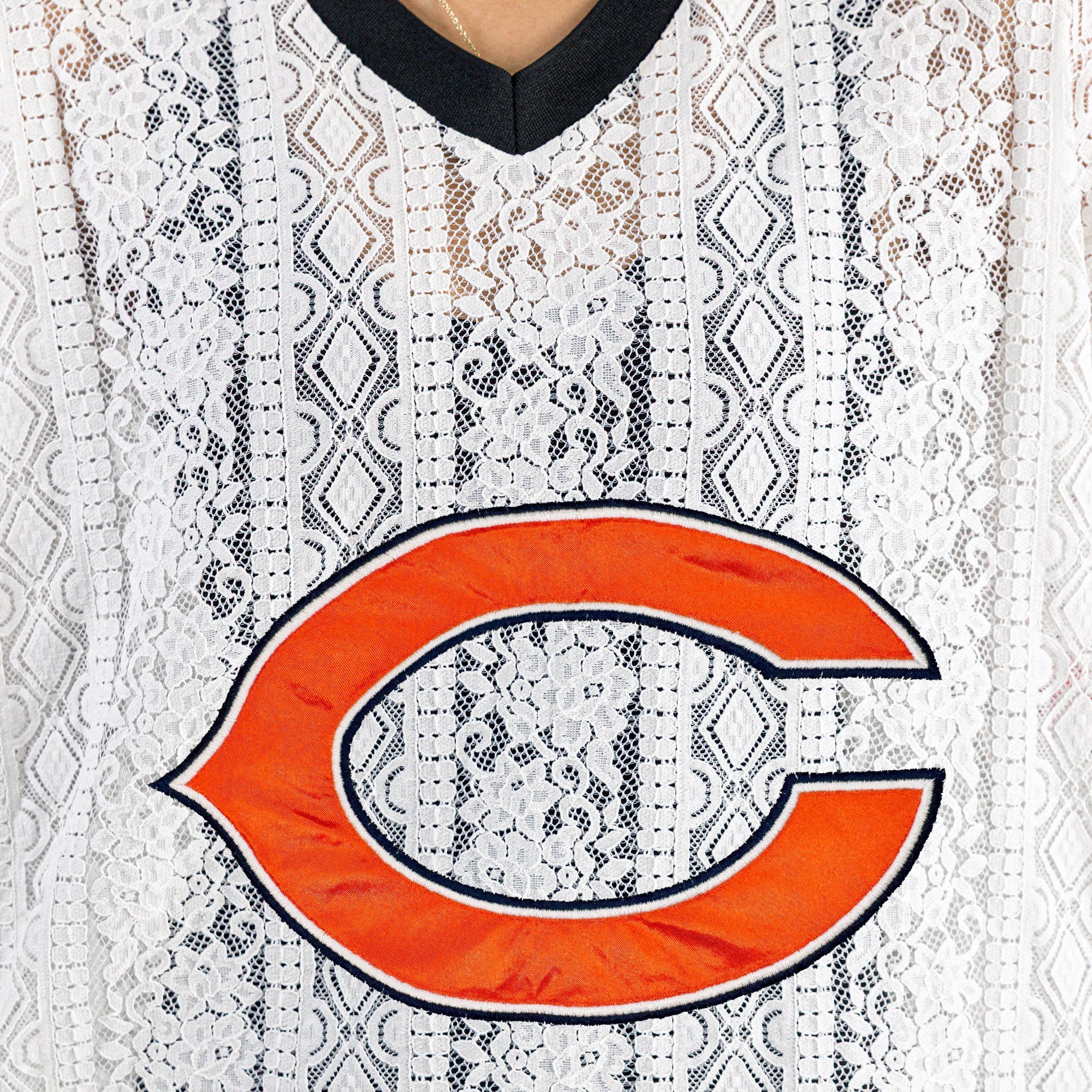 CHICAGO BEARS HIGH NOTE LACE FASHION TOP