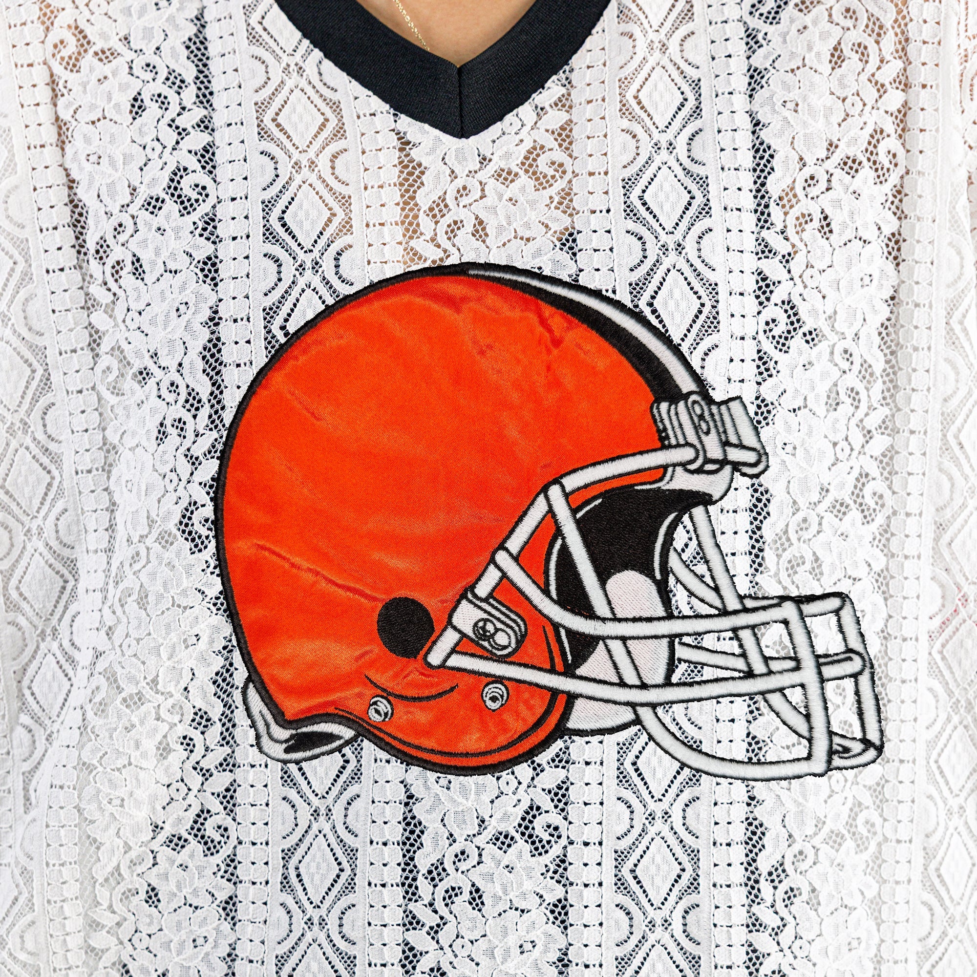 CLEVELAND BROWNS HIGH NOTE LACE FASHION TOP