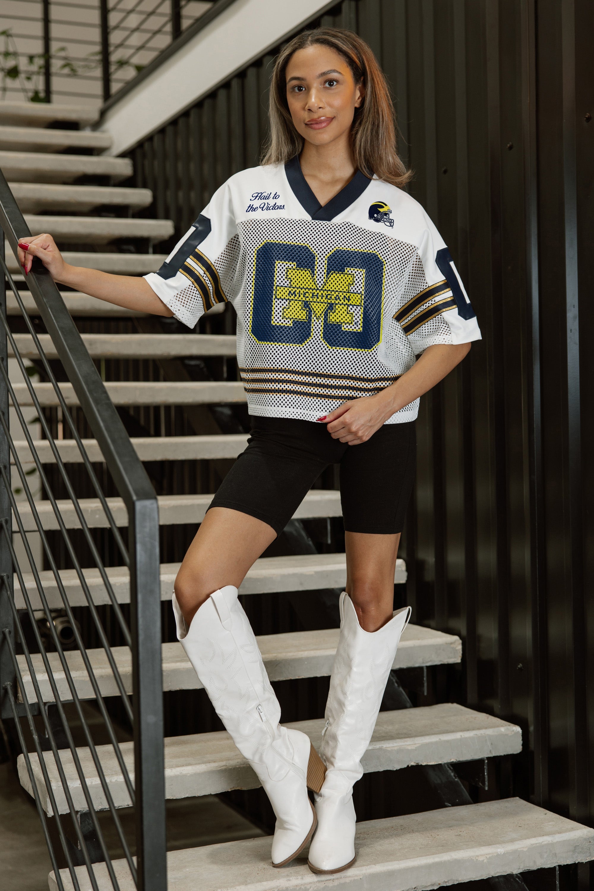 MICHIGAN WOLVERINES TRAILBLAZER MESH CROP FASHION JERSEY