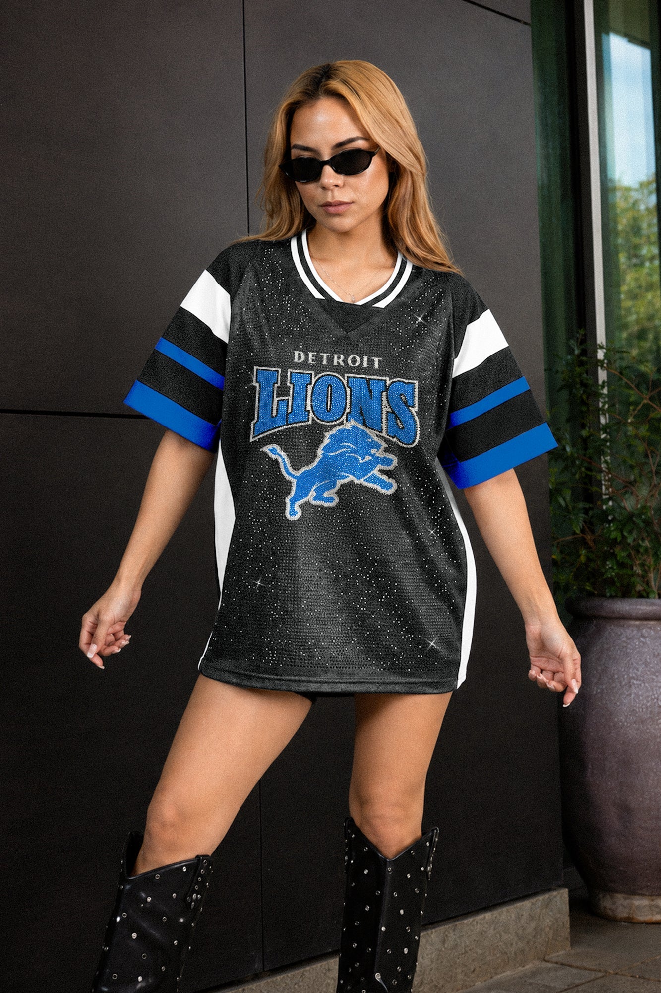 DETROIT LIONS AMPED UP RHINESTONE FASHION TOP