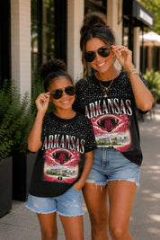 ARKANSAS RAZORBACKS SKY'S THE LIMIT KIDS VINTAGE WASH RHINESTONE TEE