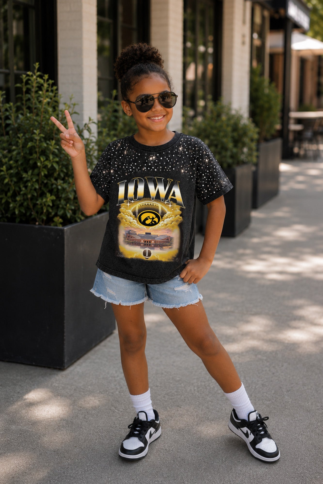 IOWA HAWKEYES SKY'S THE LIMIT KIDS VINTAGE WASH RHINESTONE TEE
