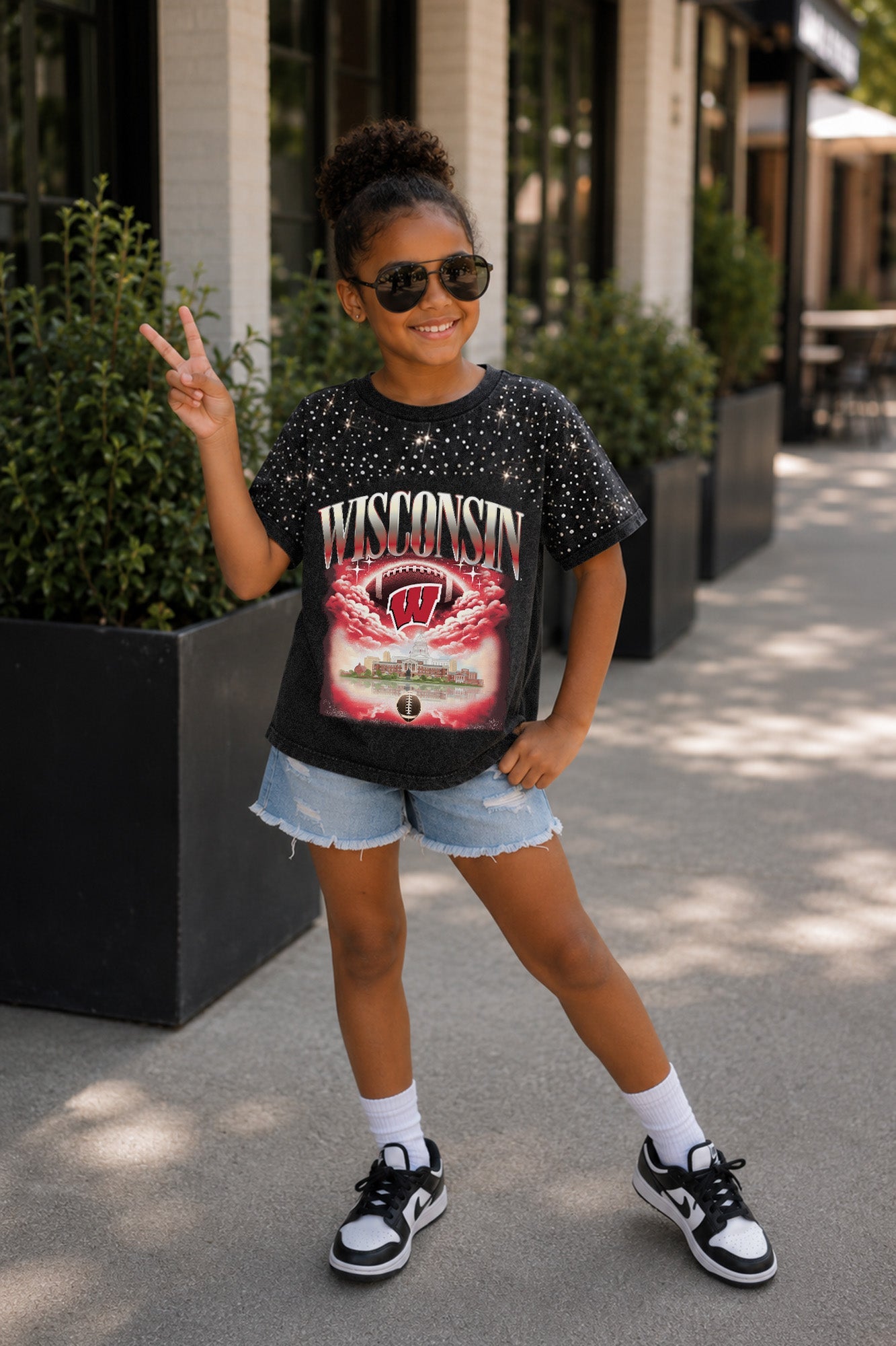 WISCONSIN BADGERS SKY'S THE LIMIT KIDS VINTAGE WASH RHINESTONE TEE