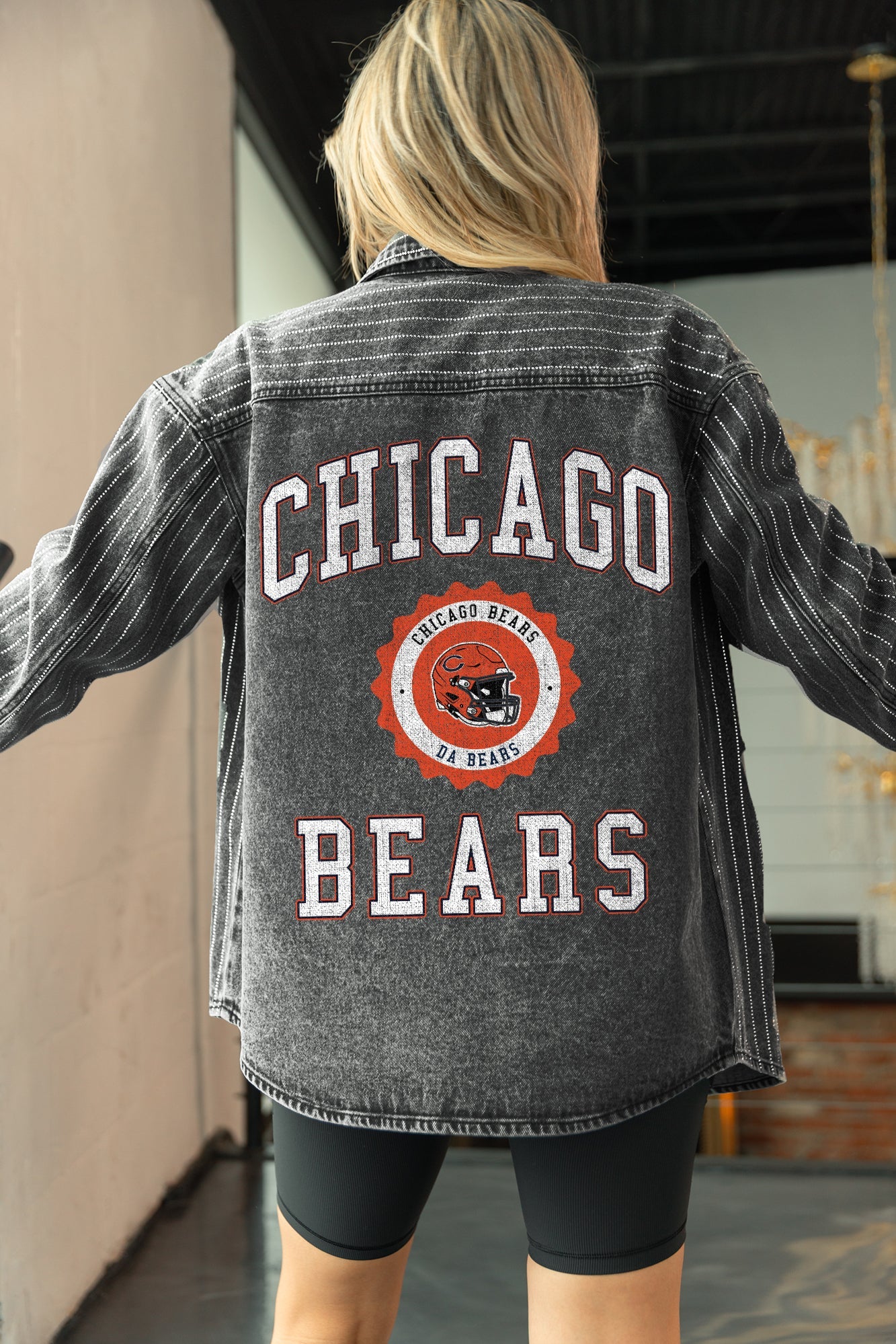 CHICAGO BEARS STYLES THE LIMIT MICRO-RHINESTONE DENIM OVERSHIRT IN BLACK