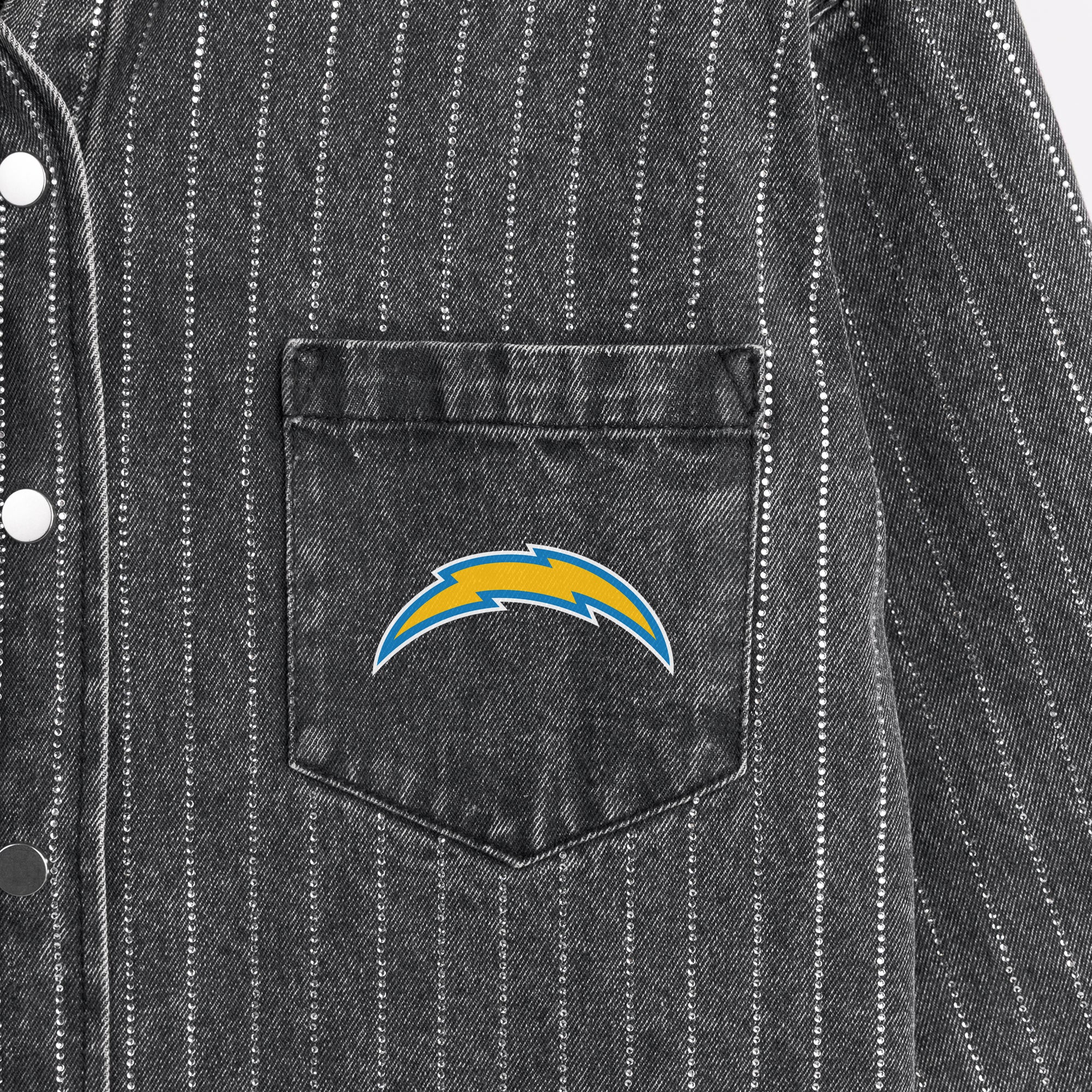 LOS ANGELES CHARGERS STYLES THE LIMIT MICRO-RHINESTONE DENIM OVERSHIRT IN BLACK