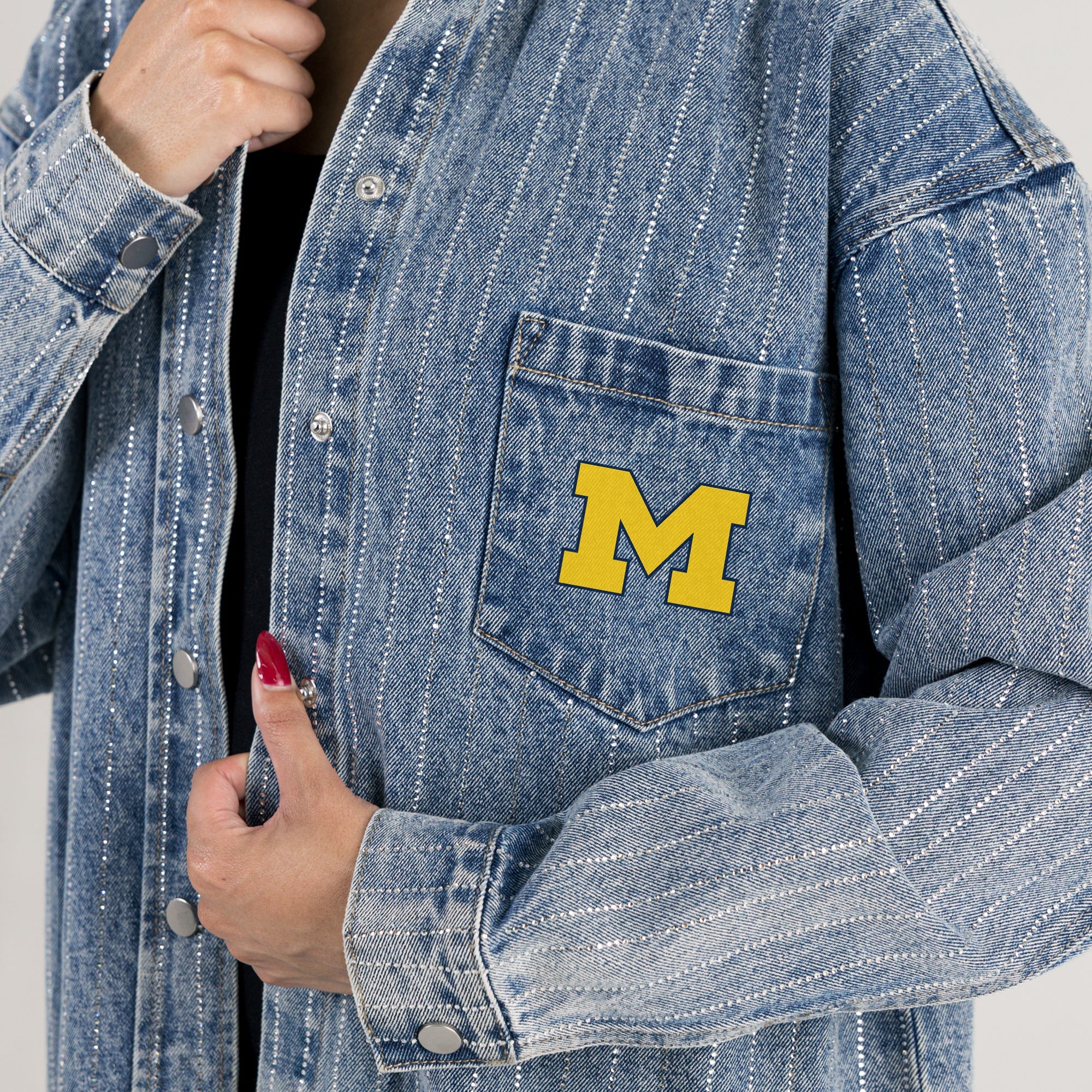 MICHIGAN WOLVERINES STYLES THE LIMIT MICRO-RHINESTONE DENIM OVERSHIRT