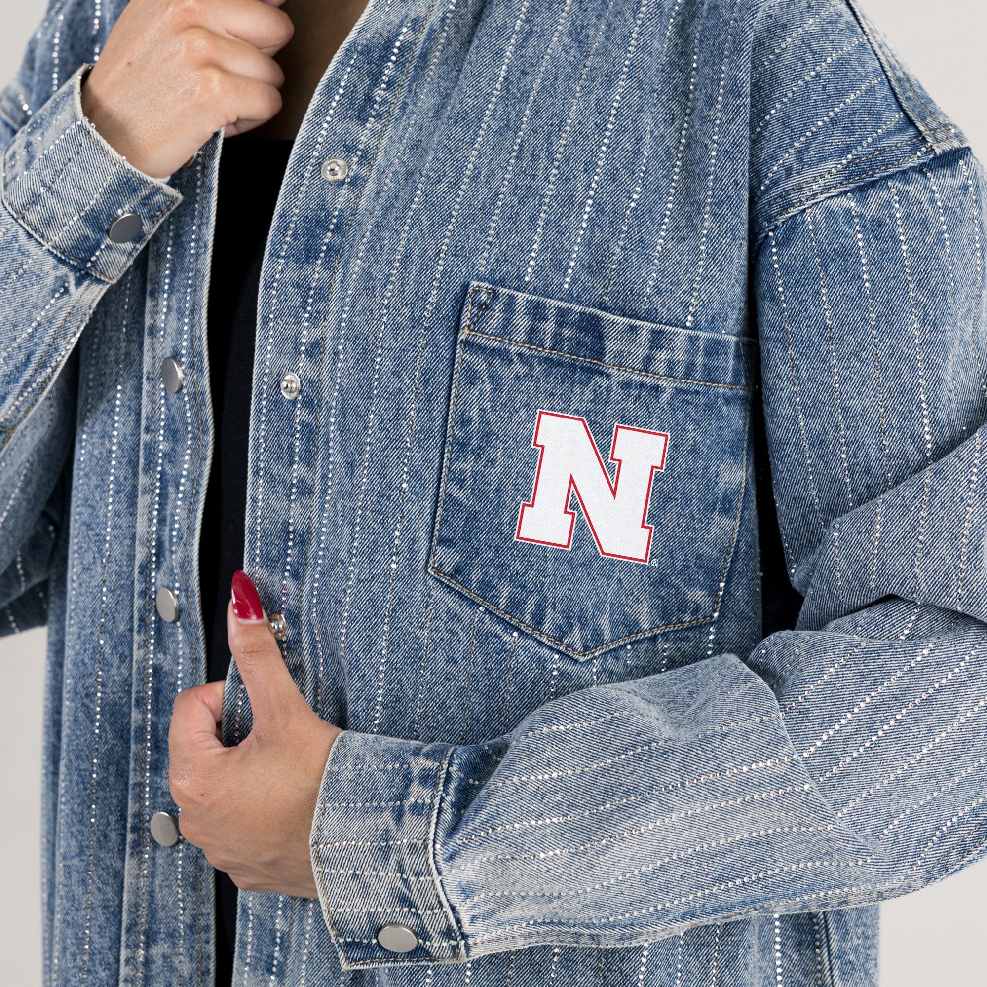 NEBRASKA CORNHUSKERS STYLES THE LIMIT MICRO-RHINESTONE DENIM OVERSHIRT