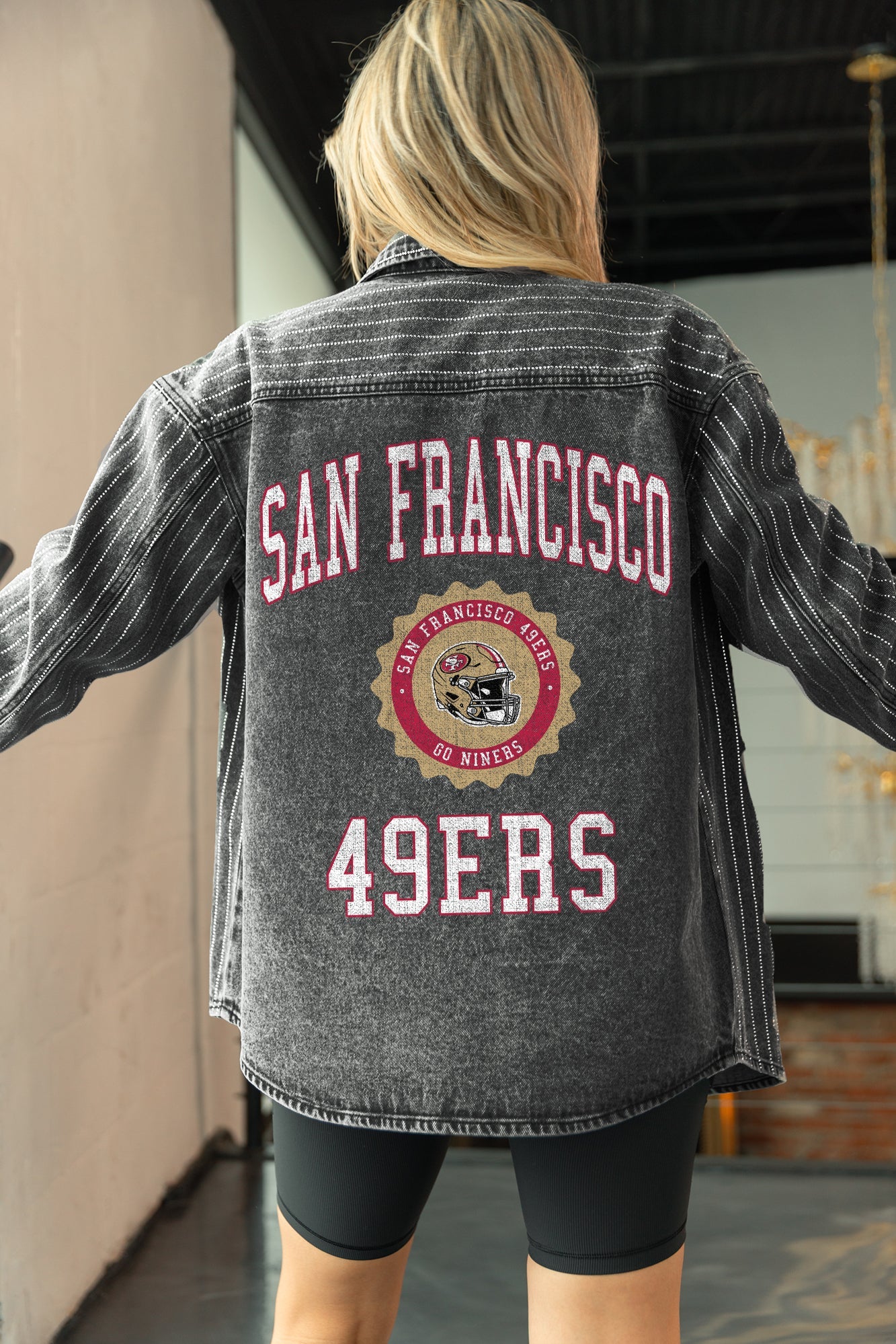 SAN FRANCISCO 49ERS STYLES THE LIMIT MICRO-RHINESTONE DENIM OVERSHIRT IN BLACK
