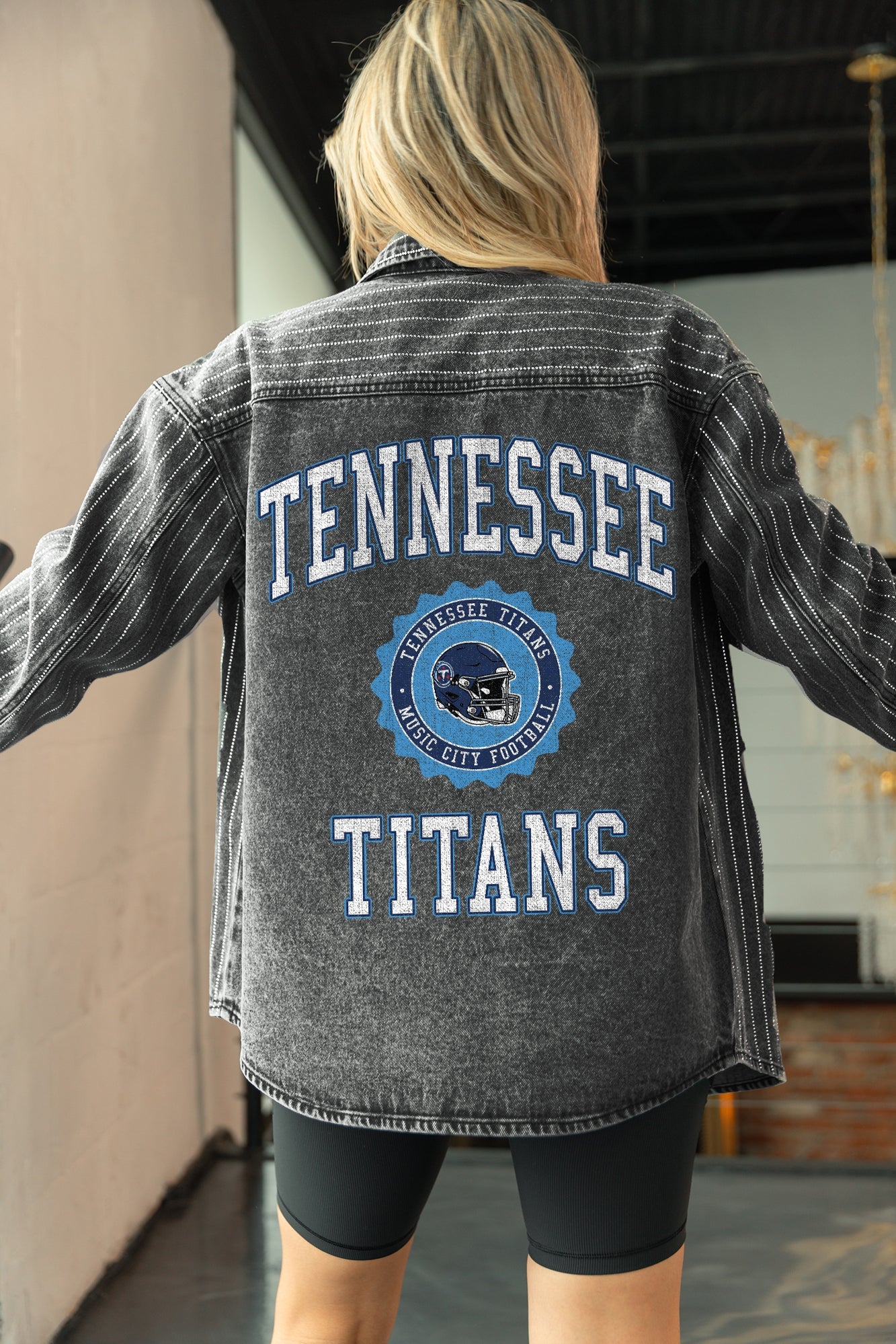 TENNESSEE TITANS STYLES THE LIMIT MICRO-RHINESTONE DENIM OVERSHIRT IN BLACK