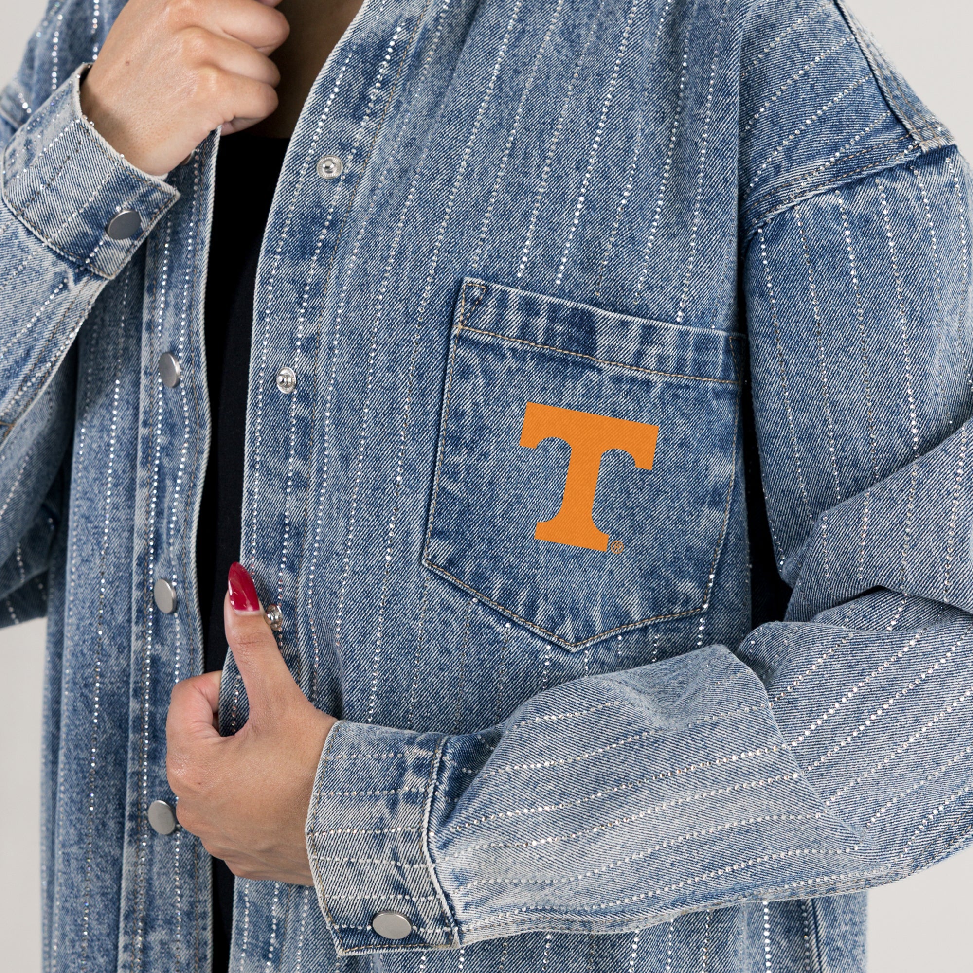 TENNESSEE VOLUNTEERS STYLES THE LIMIT MICRO-RHINESTONE DENIM OVERSHIRT