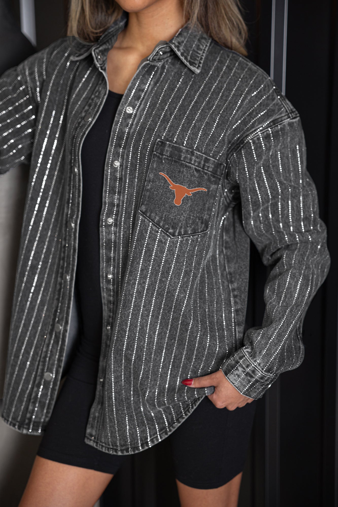TEXAS LONGHORNS STYLES THE LIMIT MICRO-RHINESTONE DENIM OVERSHIRT IN BLACK