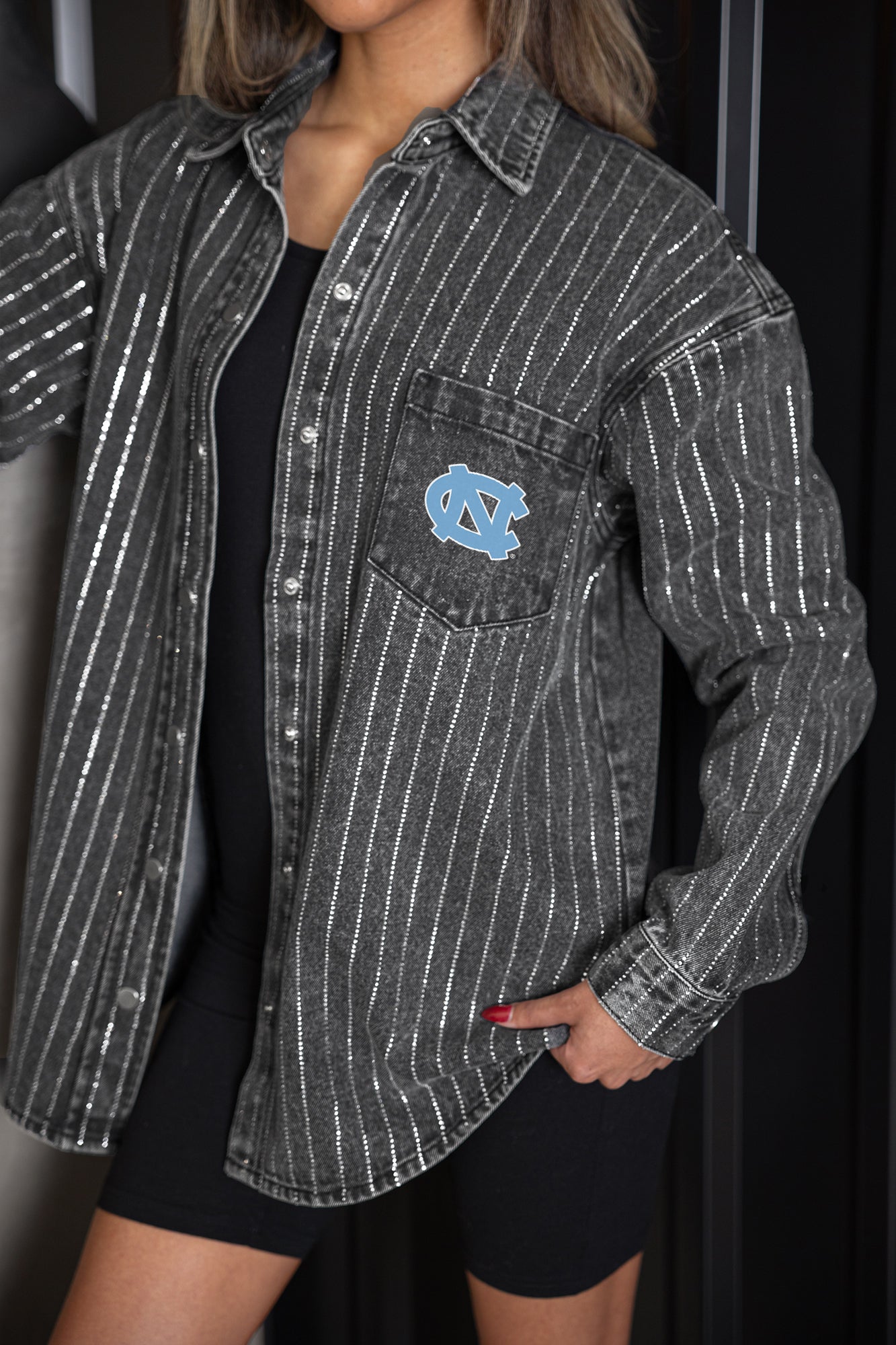 NORTH CAROLINA TAR HEELS STYLES THE LIMIT MICRO-RHINESTONE DENIM OVERSHIRT IN BLACK