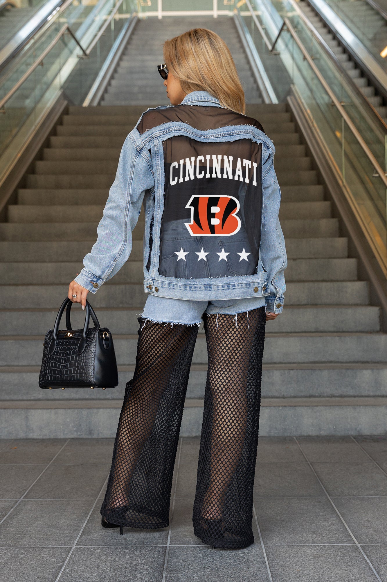 CINCINNATI BENGALS RULE BREAKER DISTRESSED MESH DENIM JACKET
