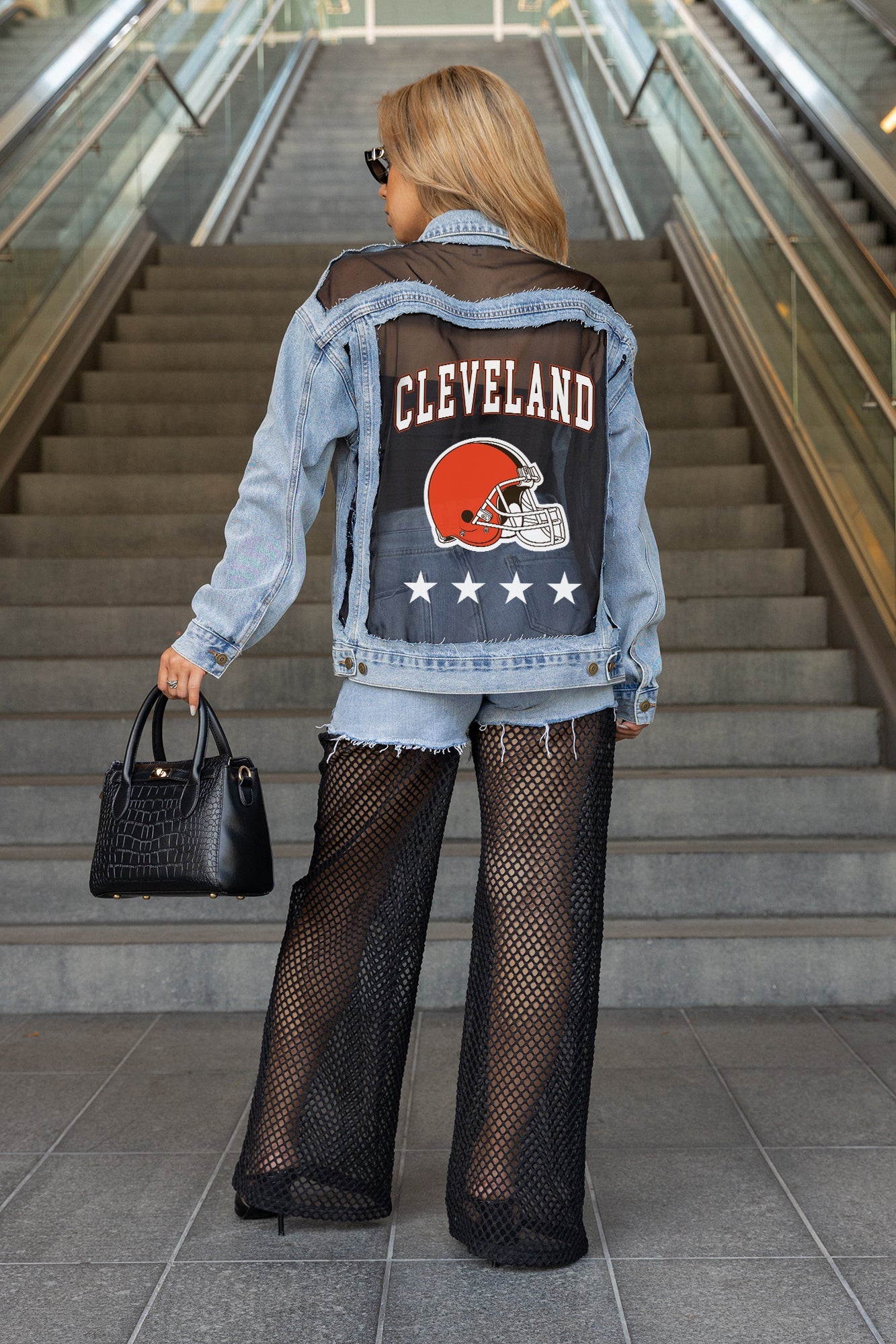 CLEVELAND BROWNS RULE BREAKER DISTRESSED MESH DENIM JACKET