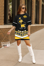 IOWA HAWKEYES PERFECT SCORE RETRO T-SHIRT DRESS