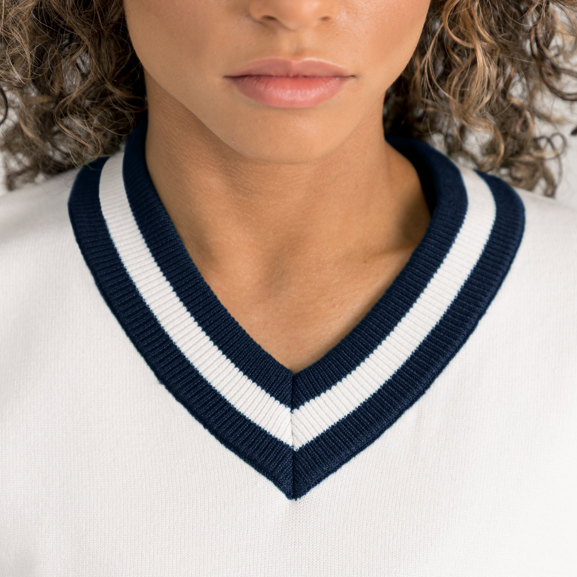 AUBURN TIGERS INFINITE CHARM VARSITY V-NECK SWEATER