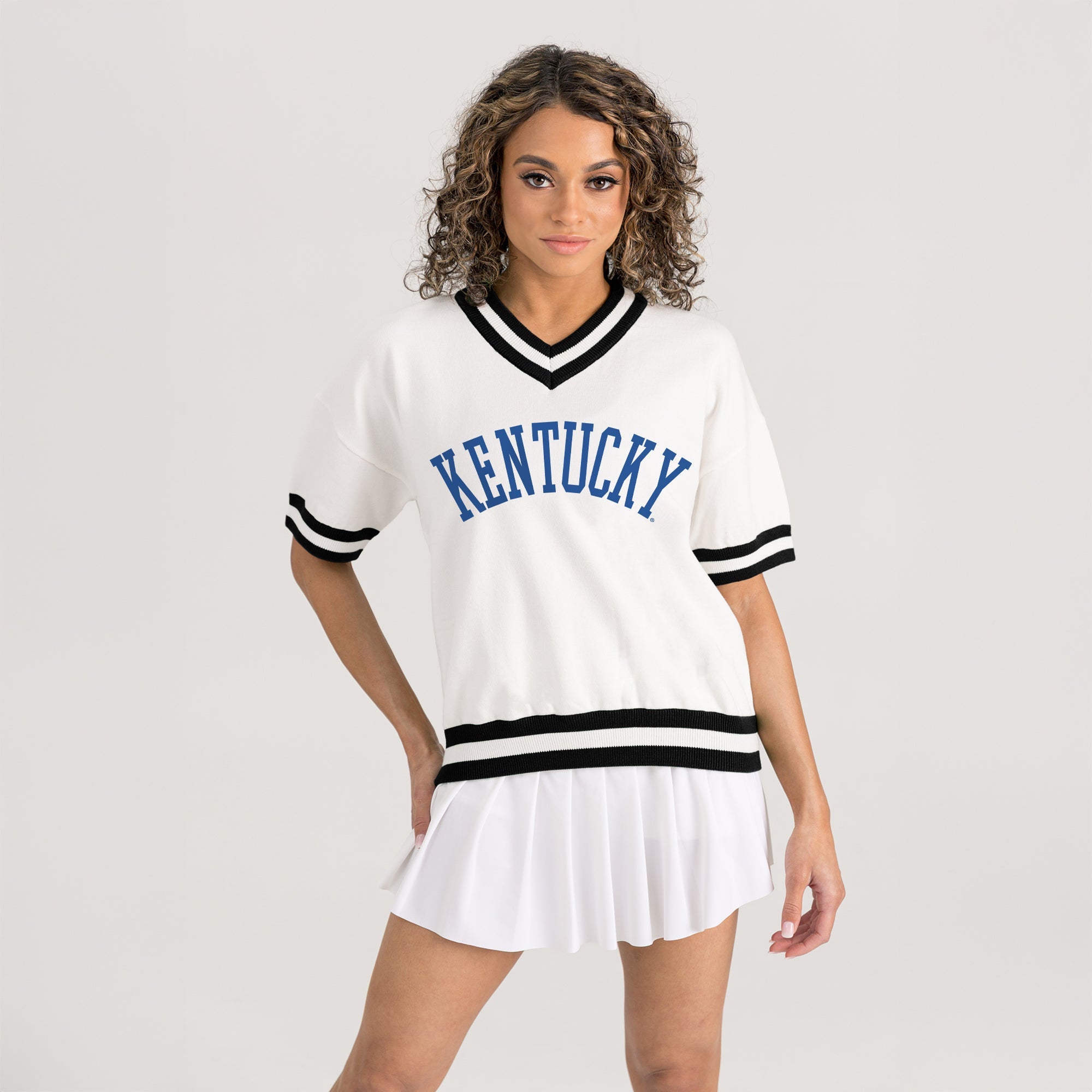 KENTUCKY WILDCATS INFINITE CHARM VARSITY V-NECK SWEATER