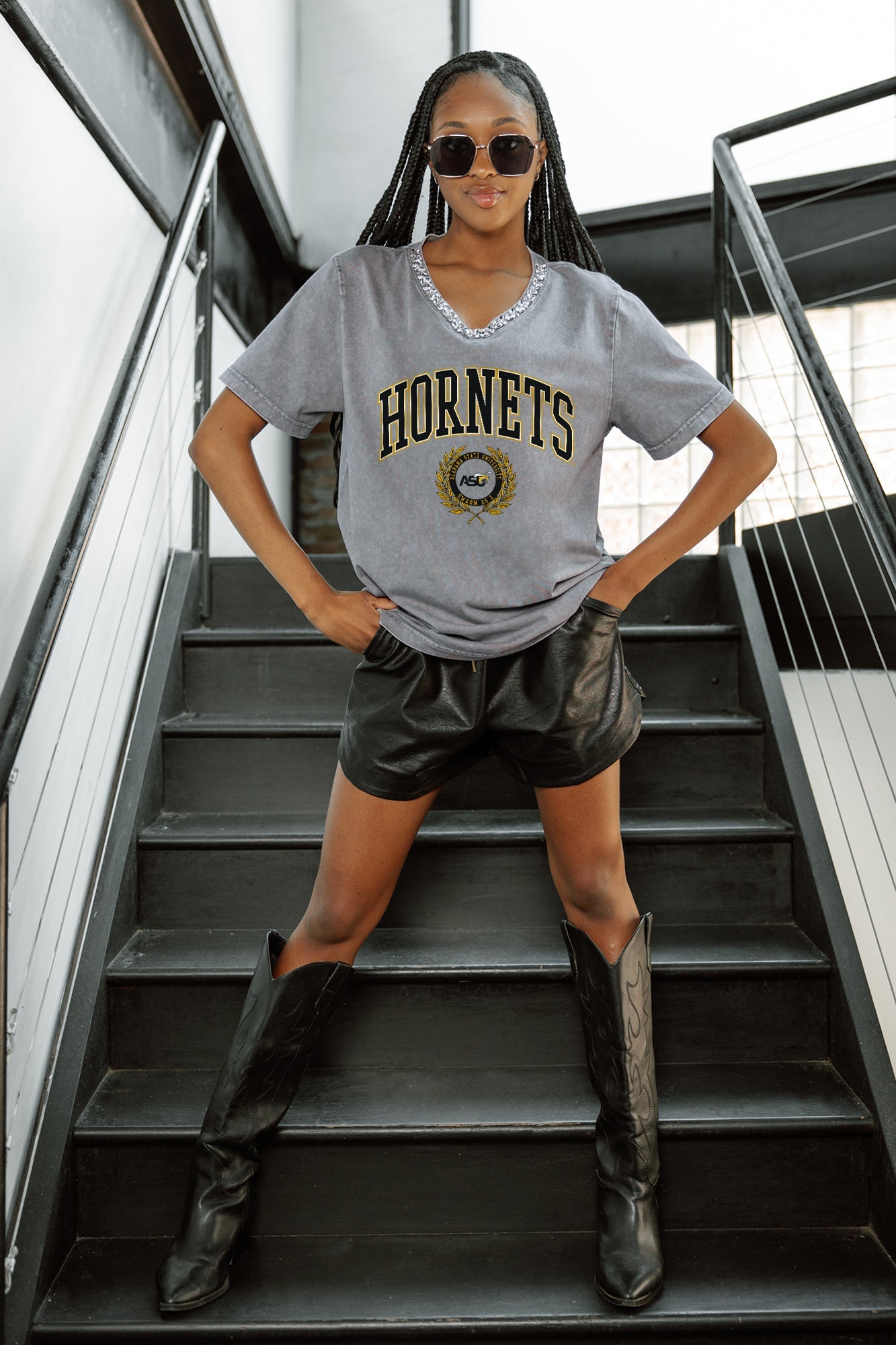 ALABAMA STATE HORNETS ICONIC EDGE RHINESTONE TRIM V-NECK TEE