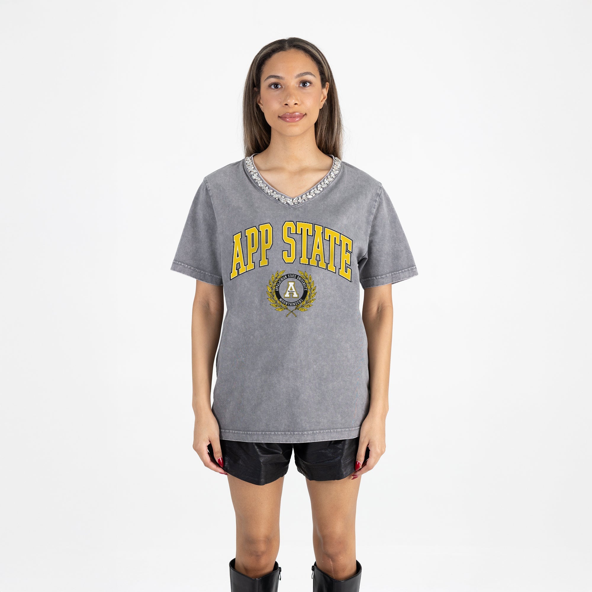 APPALACHIAN STATE MOUNTAINEERS ICONIC EDGE RHINESTONE TRIM V-NECK TEE