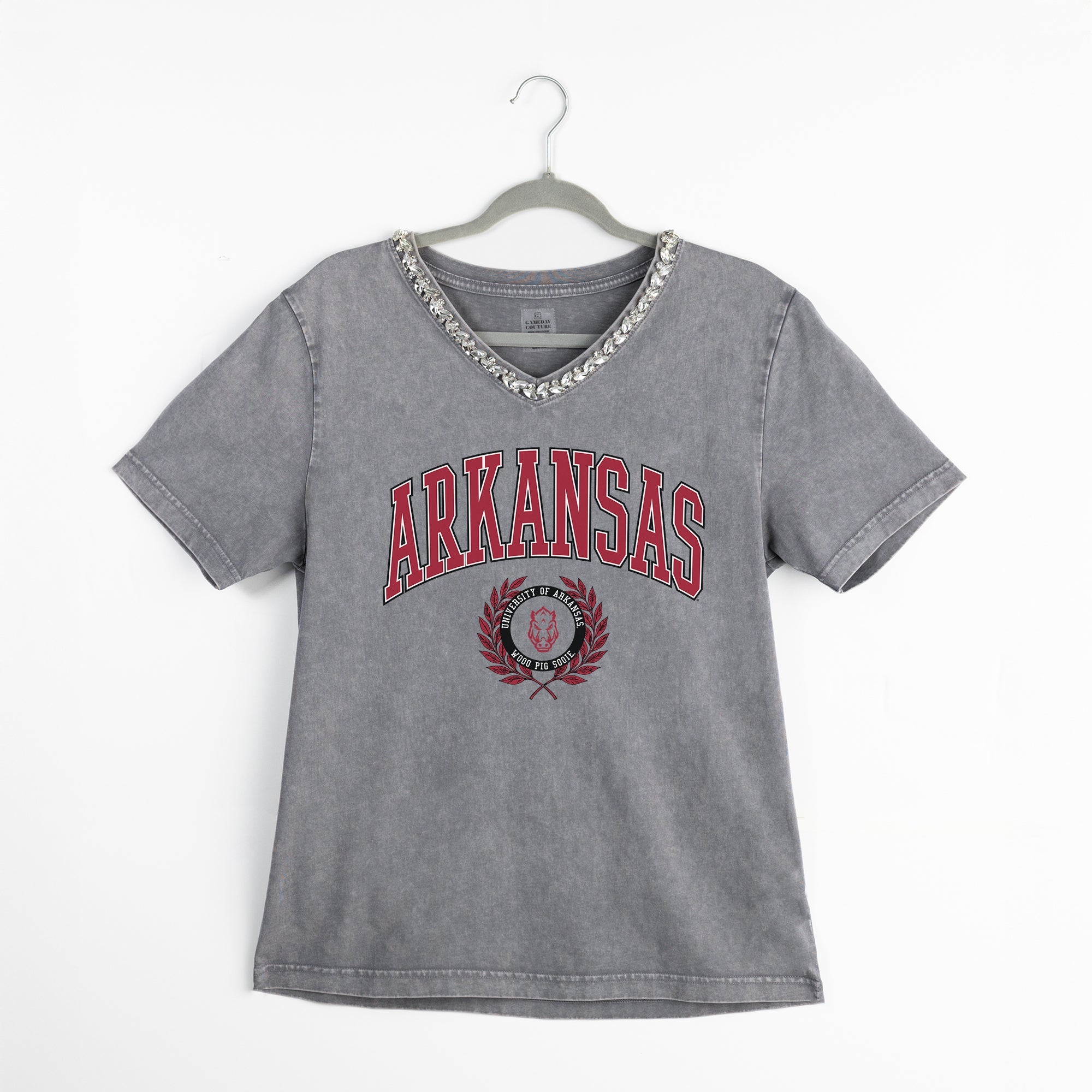 ARKANSAS RAZORBACKS ICONIC EDGE RHINESTONE TRIM V-NECK TEE