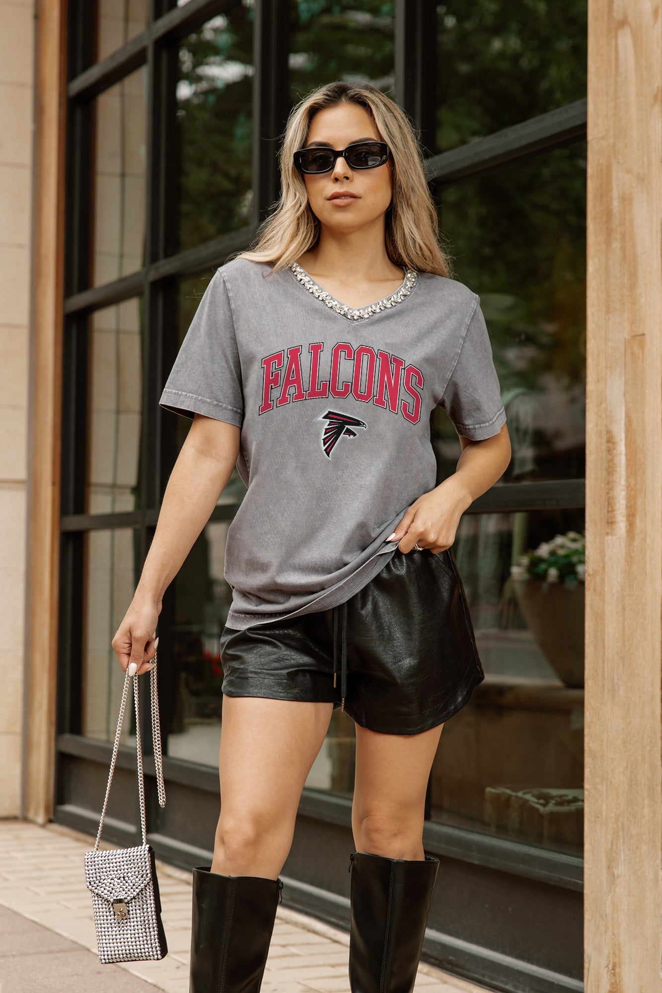 ATLANTA FALCONS ICONIC EDGE RHINESTONE TRIM V-NECK TEE