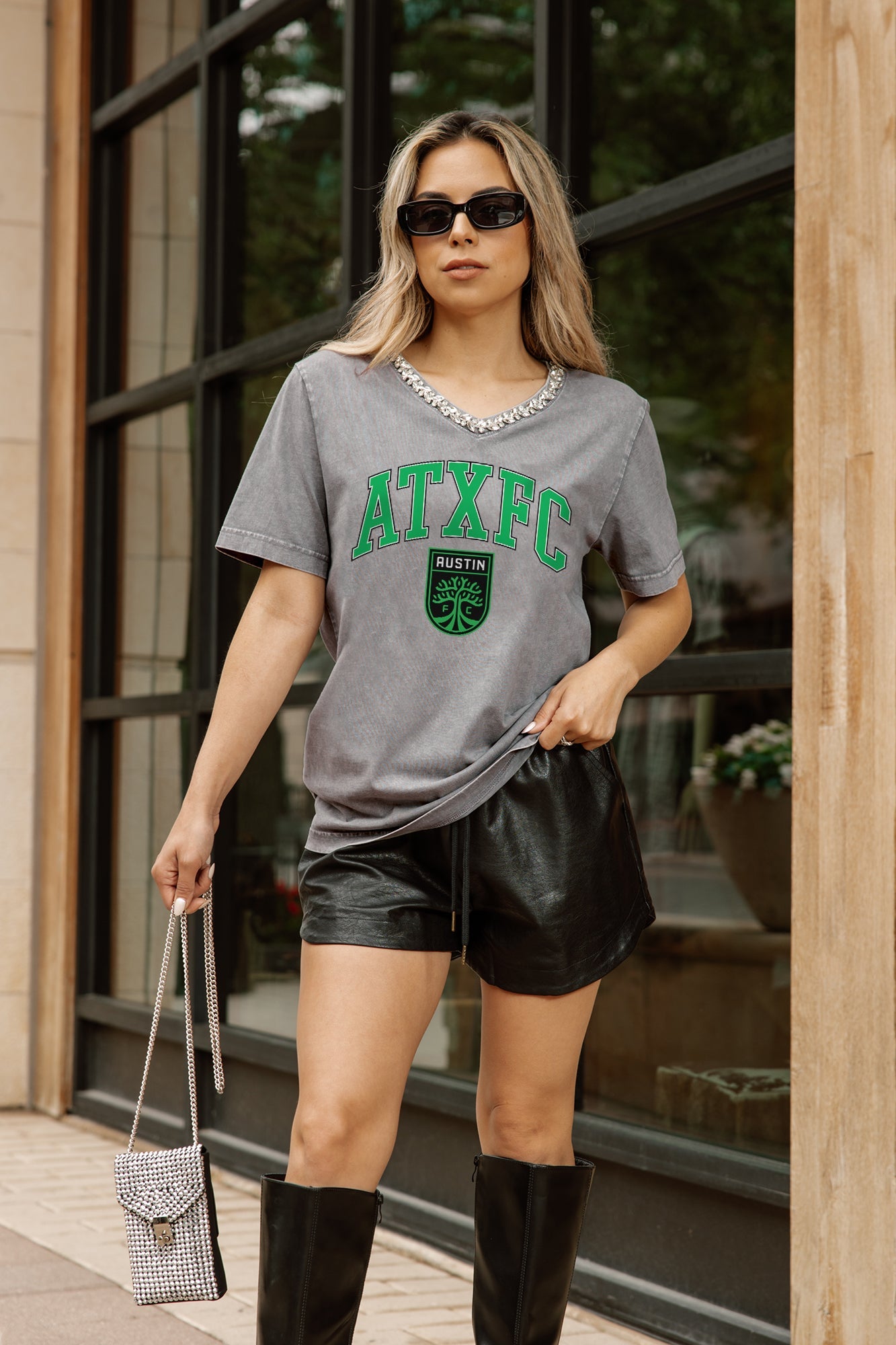 AUSTIN FC ICONIC EDGE RHINESTONE TRIM V-NECK TEE