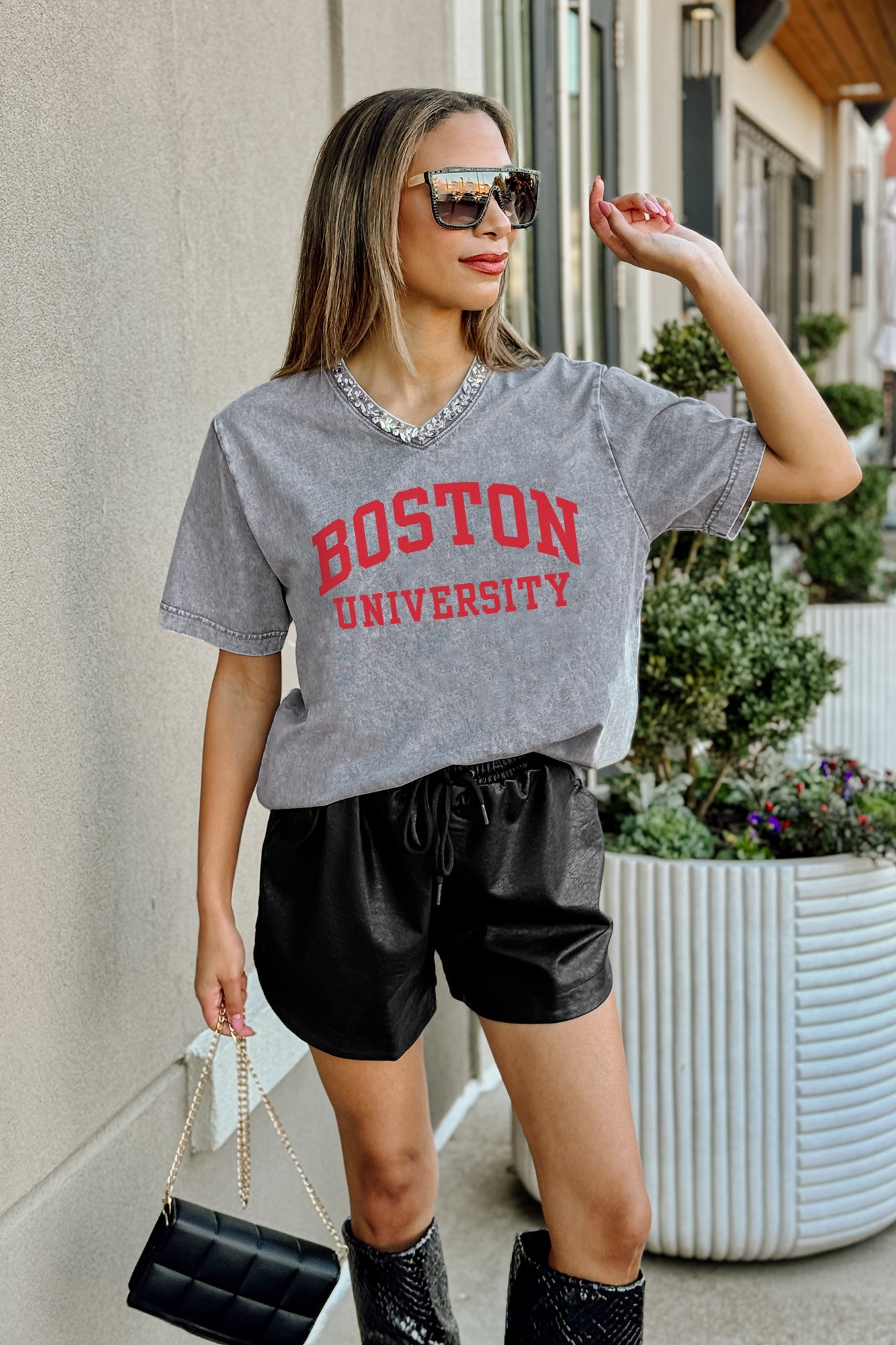 BOSTON UNIVERSITY TERRIERS ICONIC EDGE RHINESTONE TRIM V-NECK TEE
