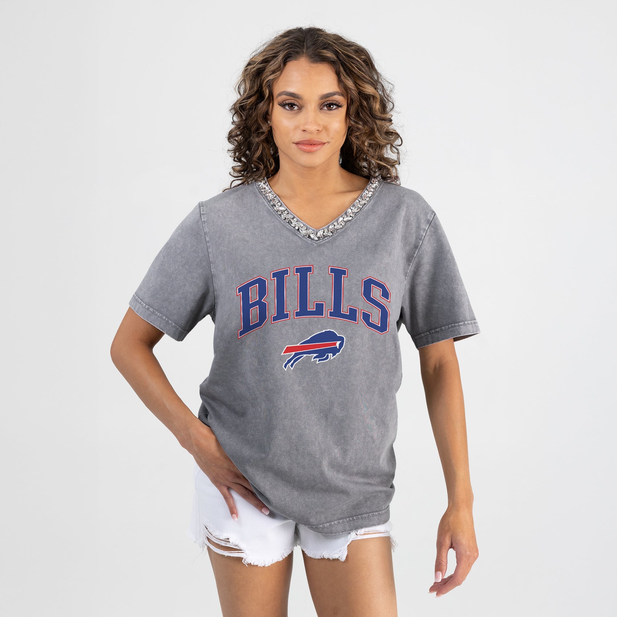 BUFFALO BILLS ICONIC EDGE RHINESTONE TRIM V-NECK TEE
