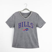BUFFALO BILLS ICONIC EDGE RHINESTONE TRIM V-NECK TEE