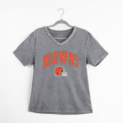 CLEVELAND BROWNS ICONIC EDGE RHINESTONE TRIM V-NECK TEE