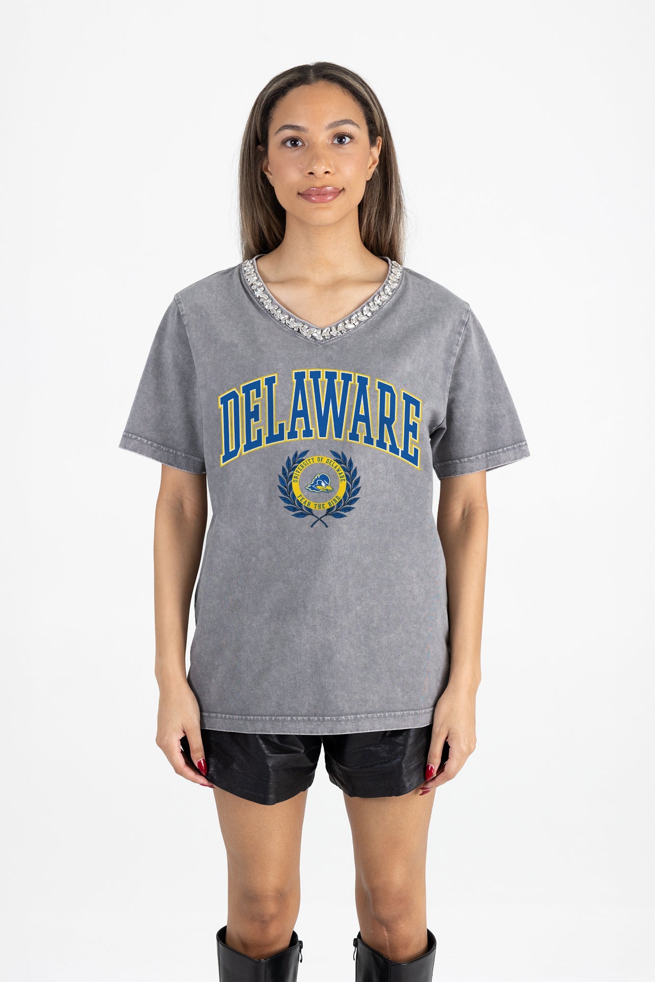 DELAWARE BLUE HENS ICONIC EDGE RHINESTONE TRIM V-NECK TEE