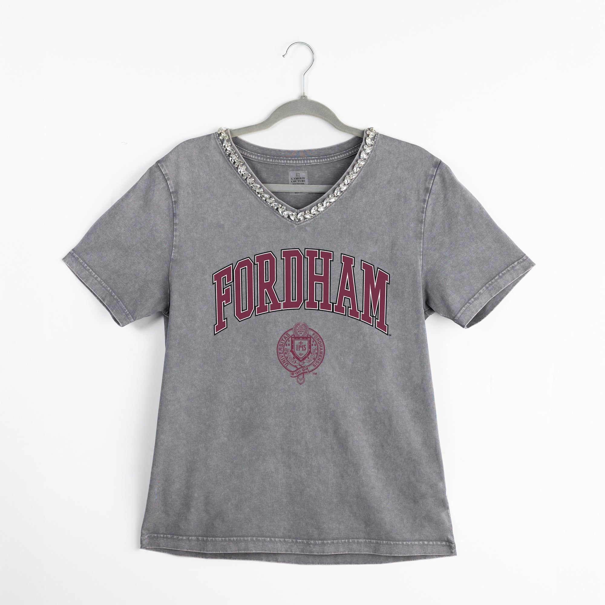 FORDHAM RAMS ICONIC EDGE RHINESTONE TRIM V-NECK TEE