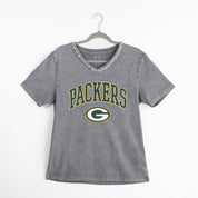 GREEN BAY PACKERS ICONIC EDGE RHINESTONE TRIM V-NECK TEE