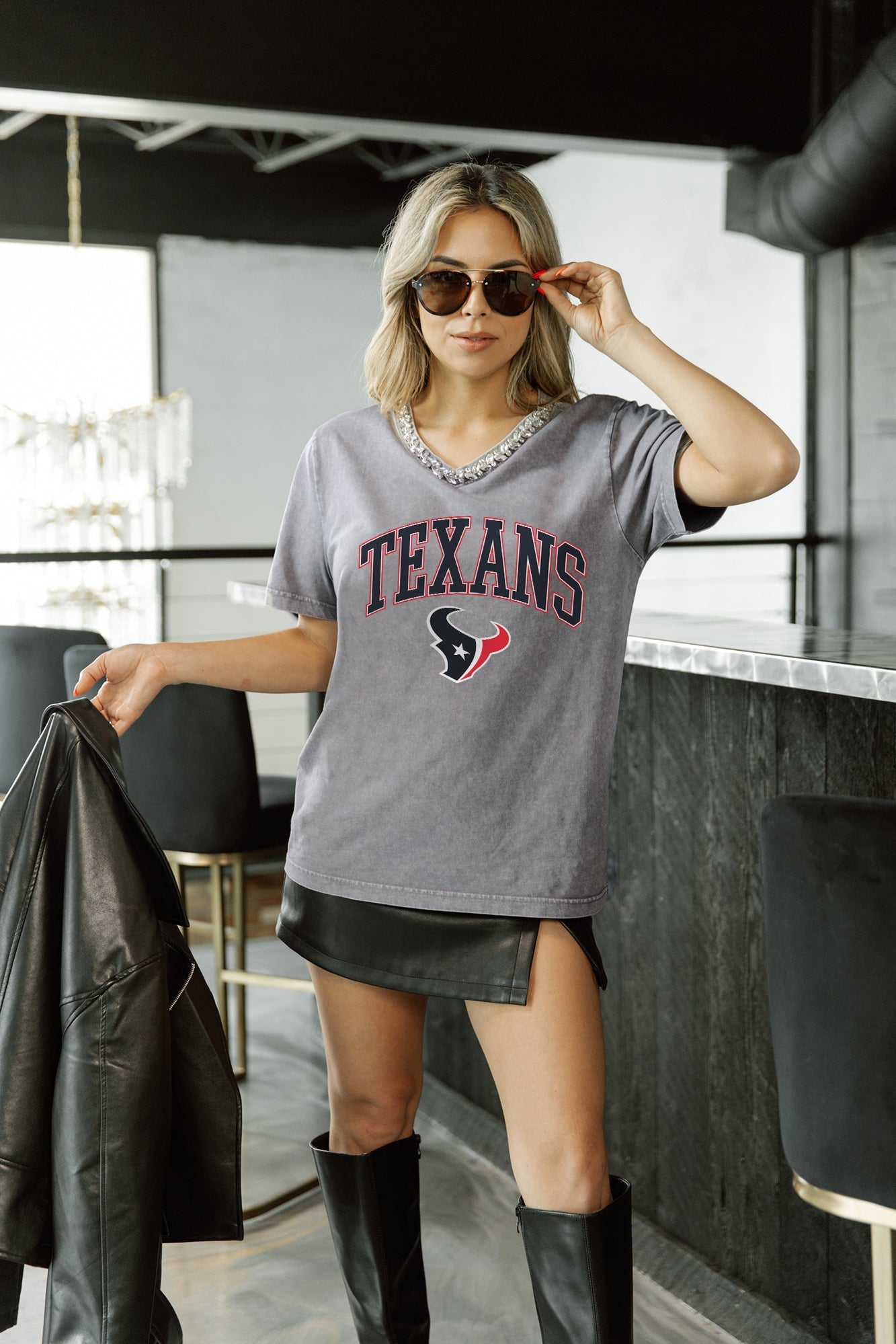 HOUSTON TEXANS ICONIC EDGE RHINESTONE TRIM V-NECK TEE