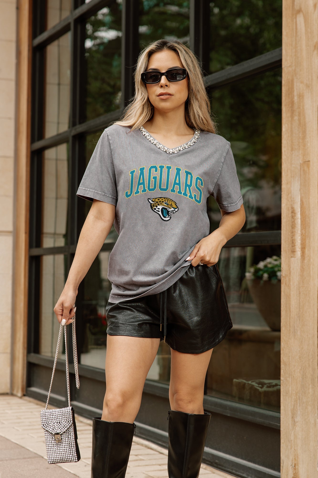 JACKSONVILLE JAGUARS ICONIC EDGE RHINESTONE TRIM V-NECK TEE