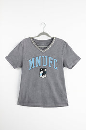 MINNESOTA UNITED ICONIC EDGE RHINESTONE TRIM V-NECK TEE