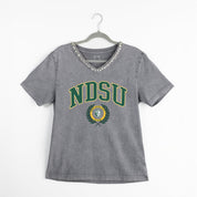 NORTH DAKOTA STATE BISON ICONIC EDGE RHINESTONE TRIM V-NECK TEE