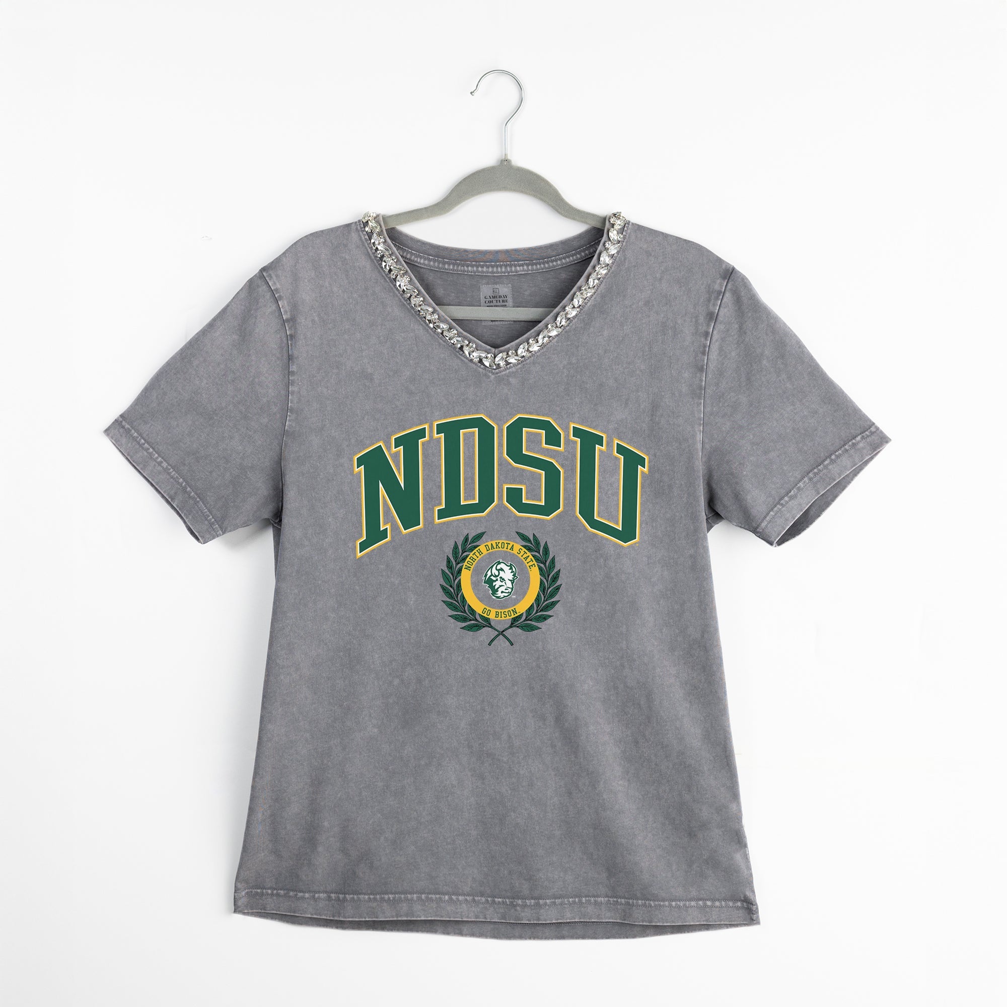NORTH DAKOTA STATE BISON ICONIC EDGE RHINESTONE TRIM V-NECK TEE