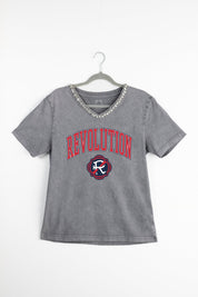 NEW ENGLAND REVOLUTION ICONIC EDGE RHINESTONE TRIM V-NECK TEE