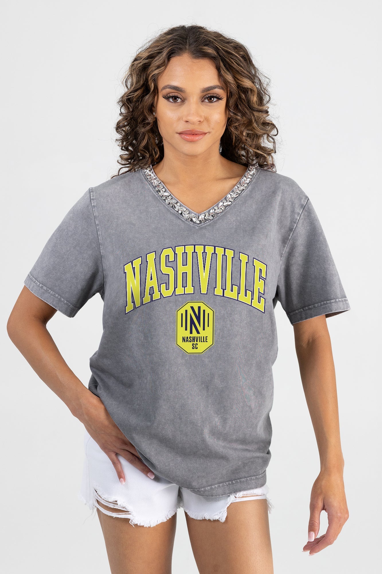 NASHVILLE SC ICONIC EDGE RHINESTONE TRIM V-NECK TEE